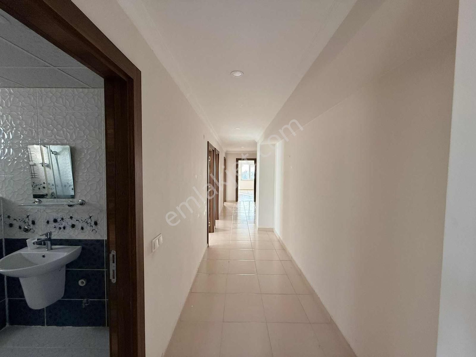 Sinan Efendi Emlak'dan Ünsal Mah Kiralık 3+1 135 M2siteiçi Daire - Görsel 4