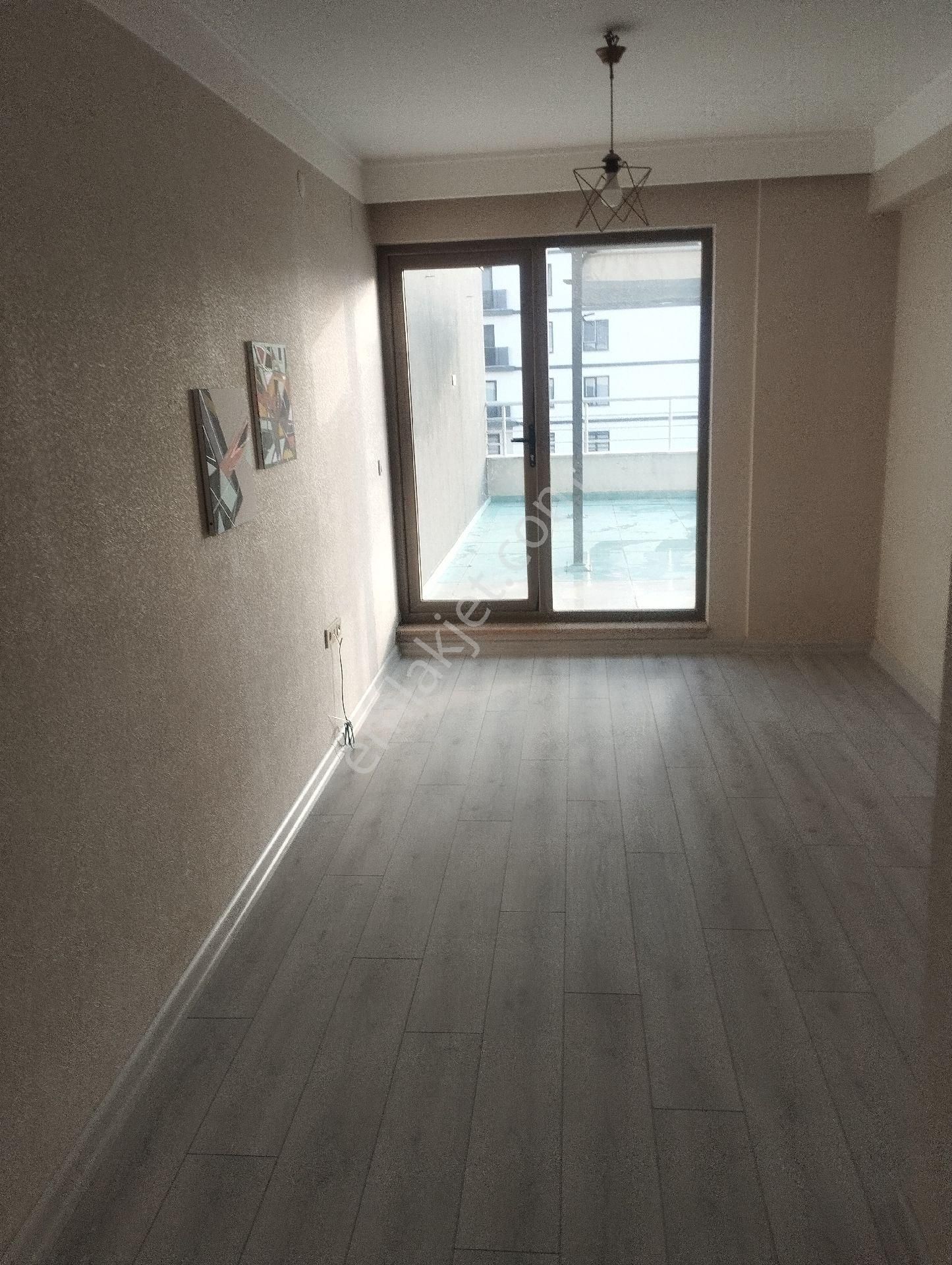 Sahibinden Teraslı Lüks Daire - Görsel 12
