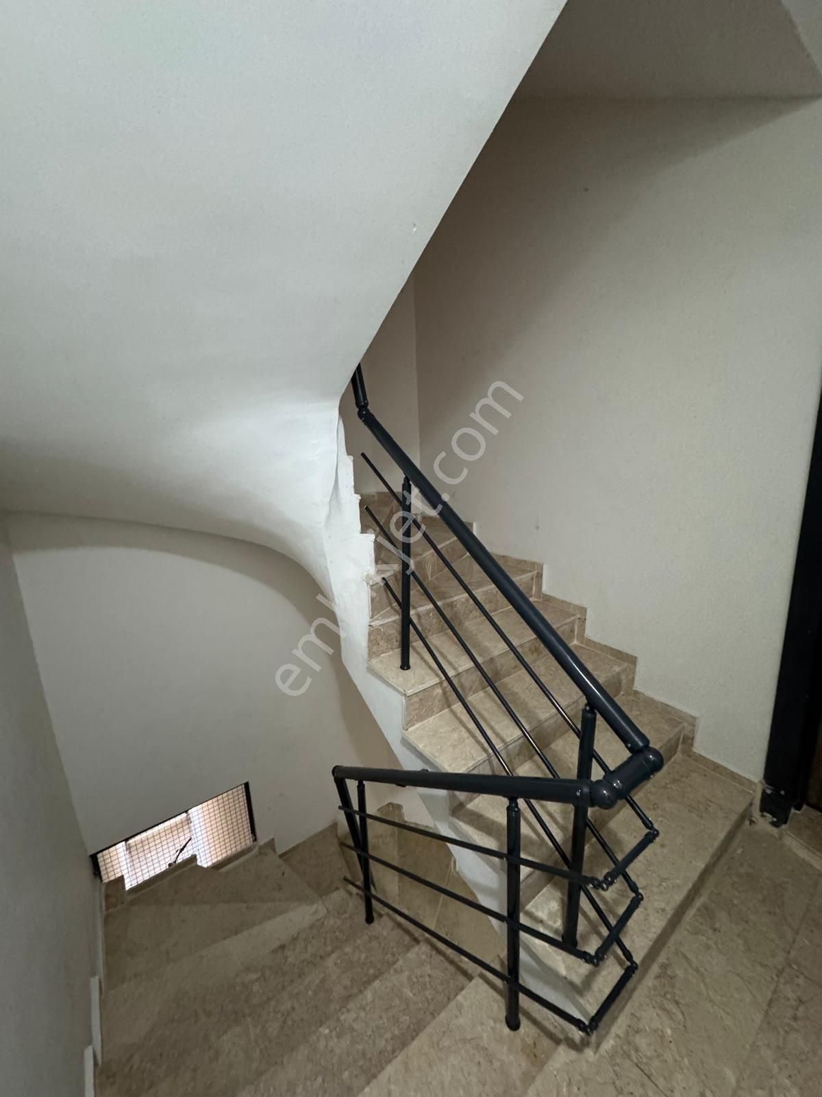 Doğru Gayrimenkulden Aydoğdu Mahallesinde 3+1 Doğalgazlı 1 Yıllık Daire - Görsel 6