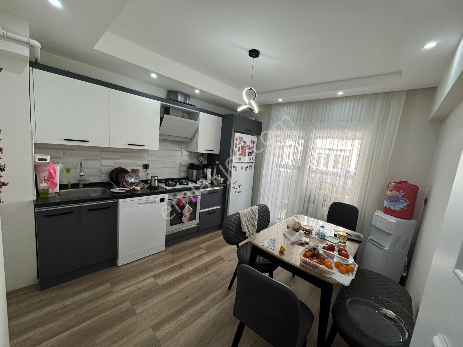 Doğru Gayrimenkulden Aydoğdu Mahallesinde 3+1 Doğalgazlı 1 Yıllık Daire - Görsel 9