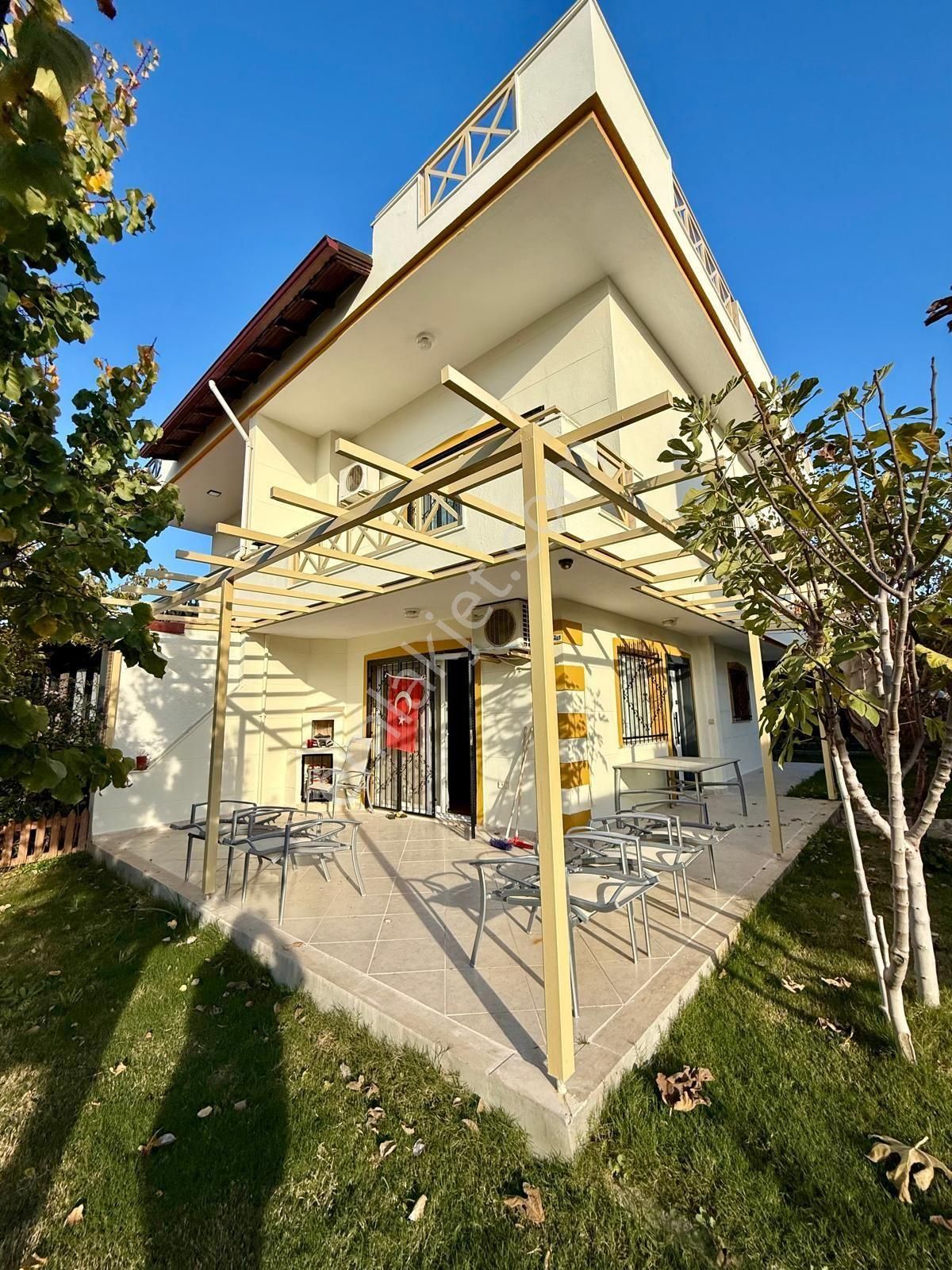 Yavansu Da Havuzlu Site De Satılık 3+1 Triplex Villa !! - Görsel 22