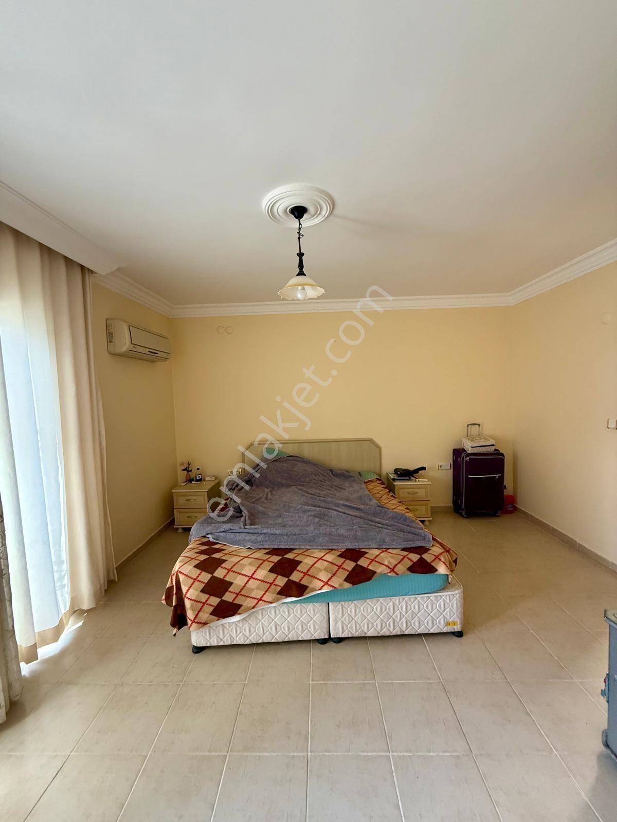 Yavansu Da Havuzlu Site De Satılık 3+1 Triplex Villa !! - Görsel 34