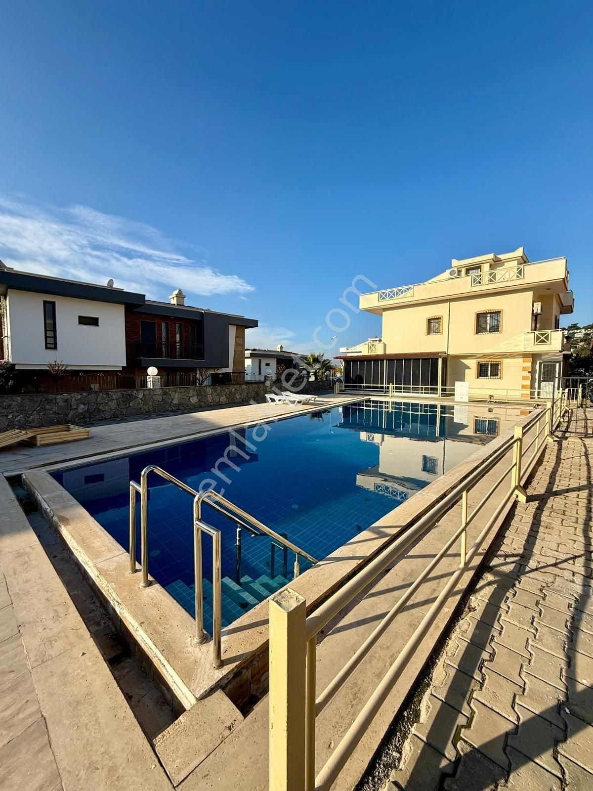 Yavansu Da Havuzlu Site De Satılık 3+1 Triplex Villa !! - Görsel 25