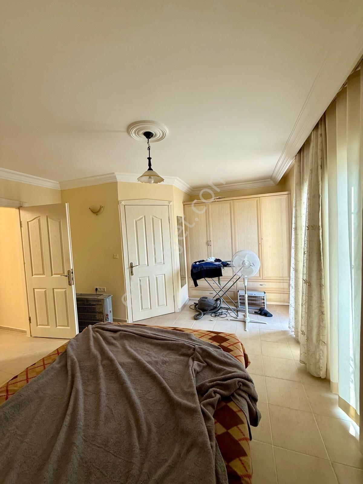 Yavansu Da Havuzlu Site De Satılık 3+1 Triplex Villa !! - Görsel 20