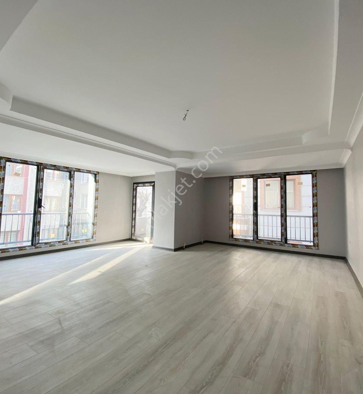 Avcılar Merkezde Sıfır 3+1 Ferah Satılık Daire - Görsel 9