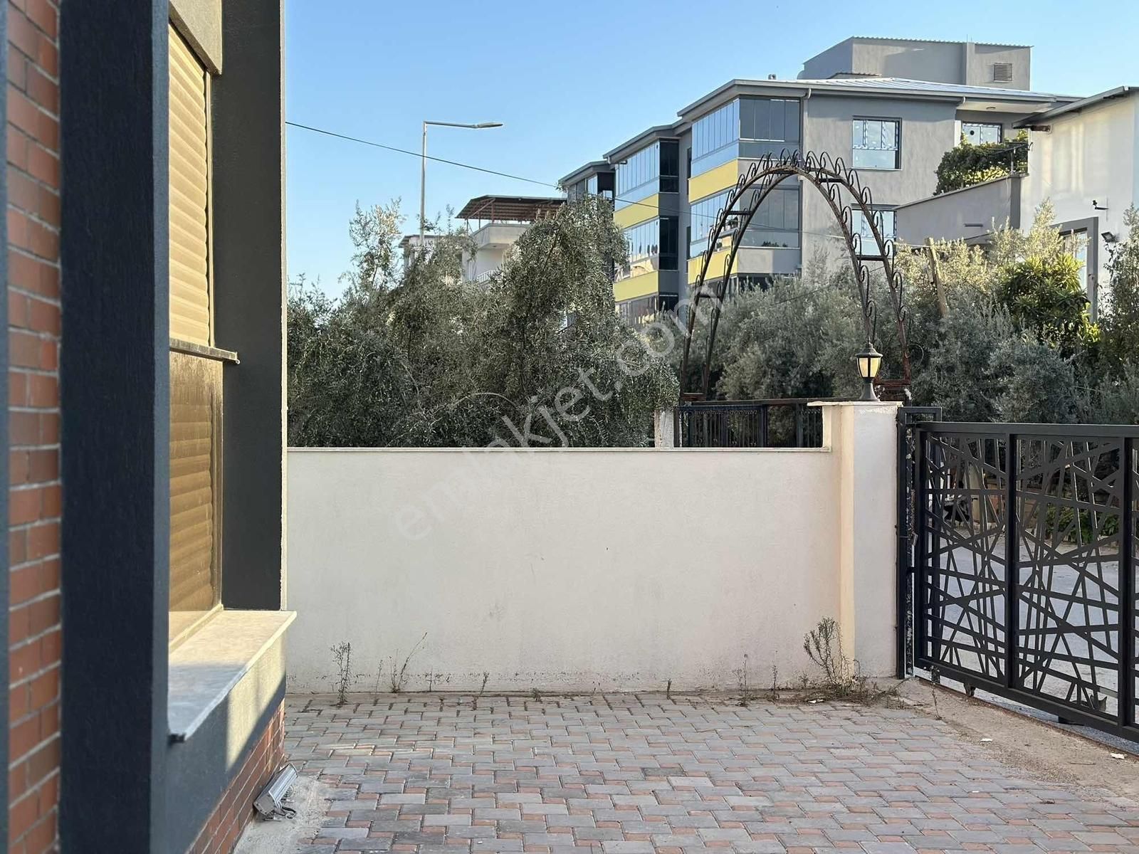 Uygan'dan Muratbey Mah. 3+1 145m² İzban Dibi Ultra Lüx Arakat - Görsel 8