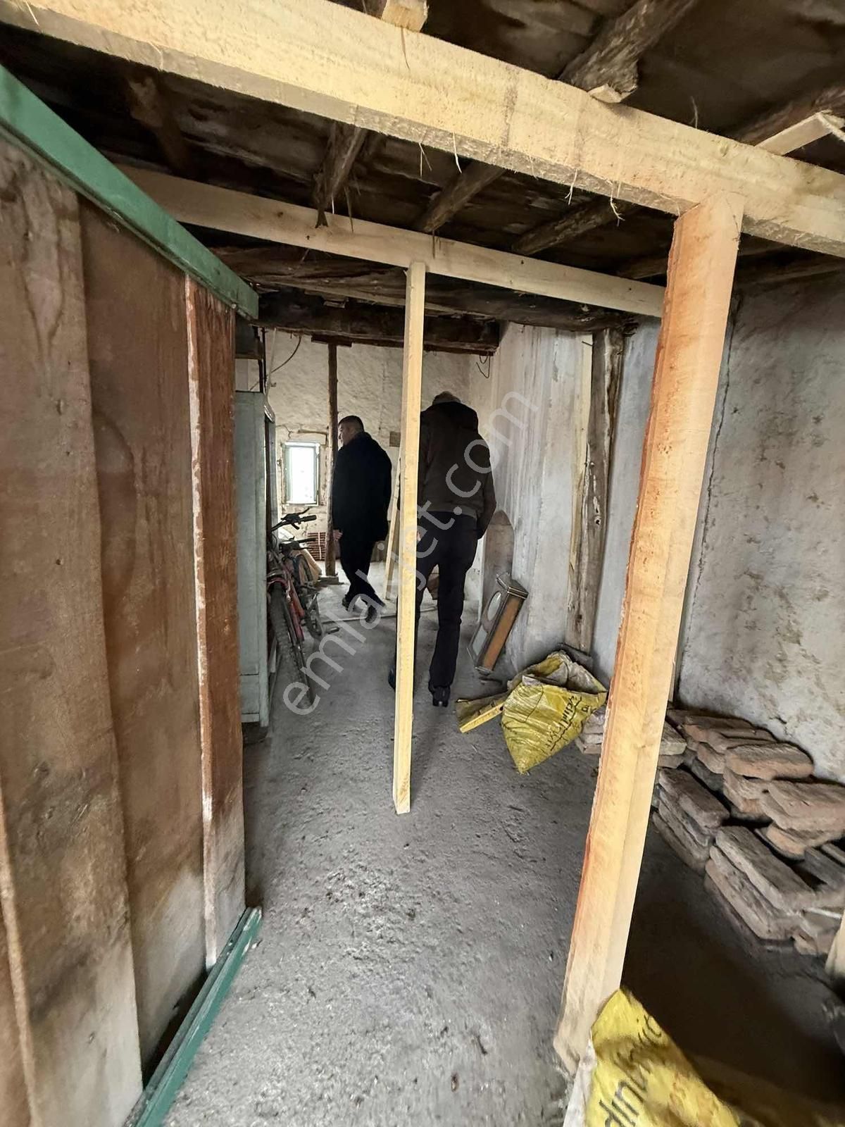 Burmalı Mahallesin De Satılık İki Katlı Müstakil Ev - Görsel 18