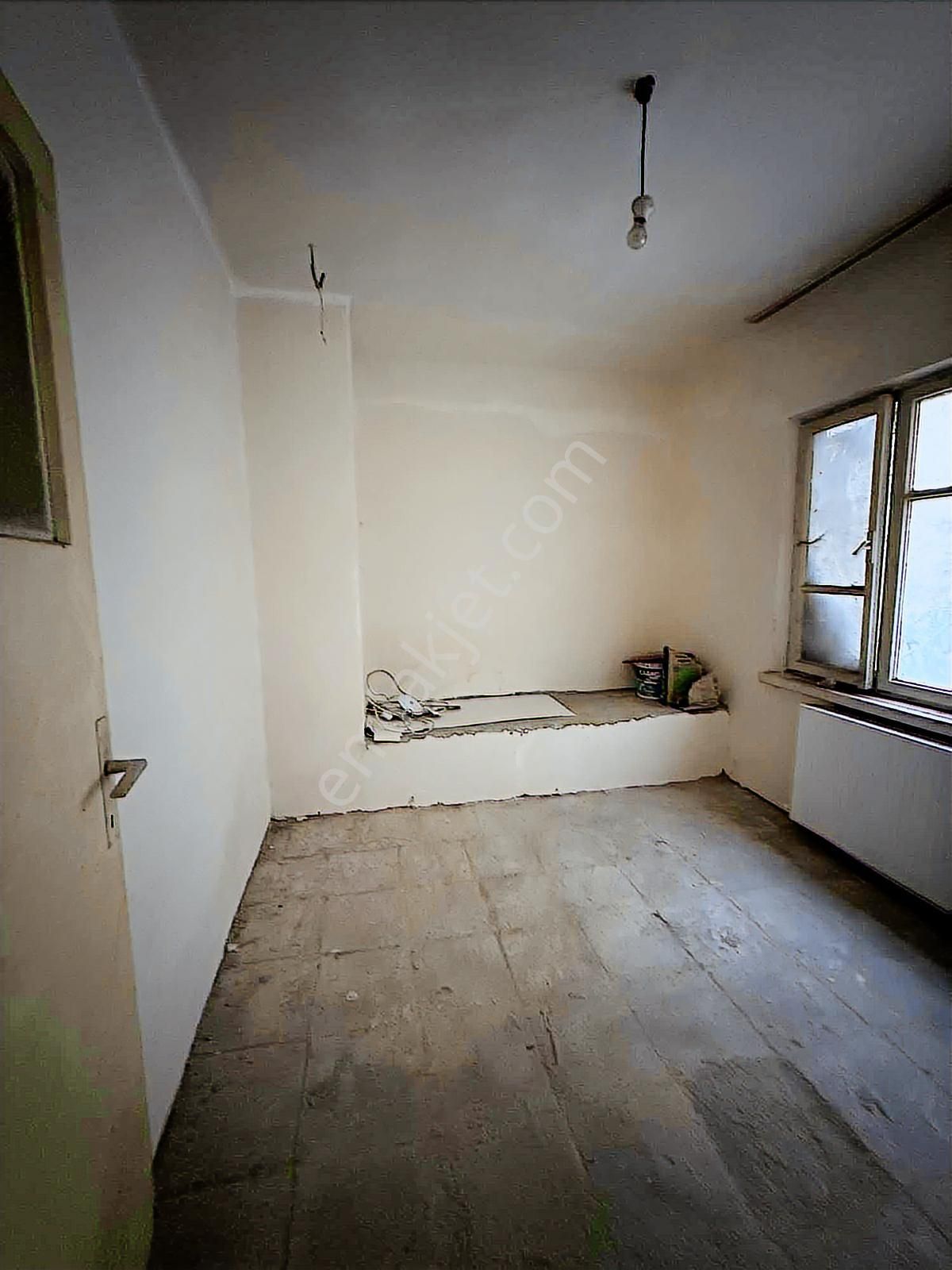 Burmalı Mahallesin De Satılık İki Katlı Müstakil Ev - Görsel 8