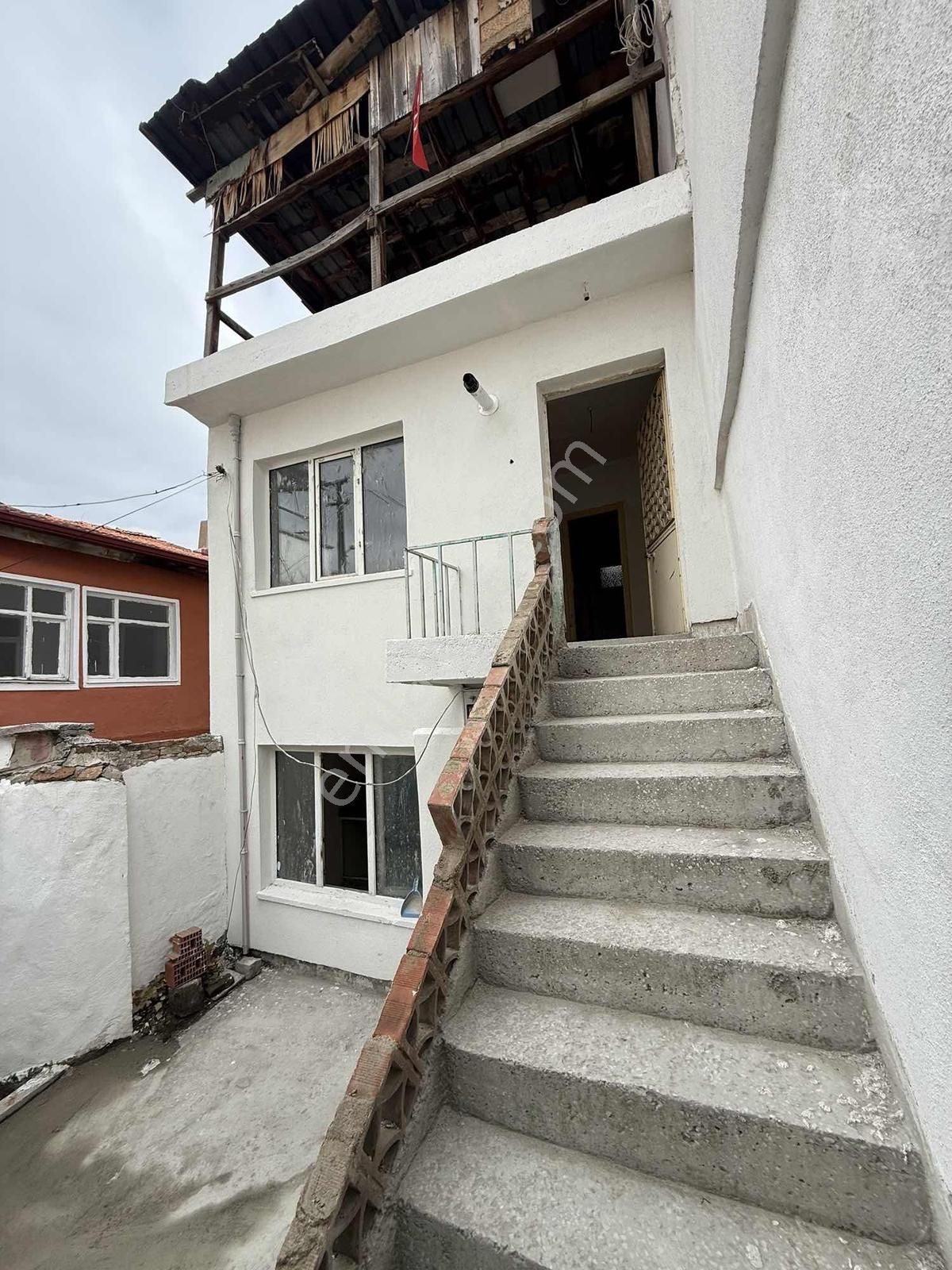 Burmalı Mahallesin De Satılık İki Katlı Müstakil Ev - Görsel 4