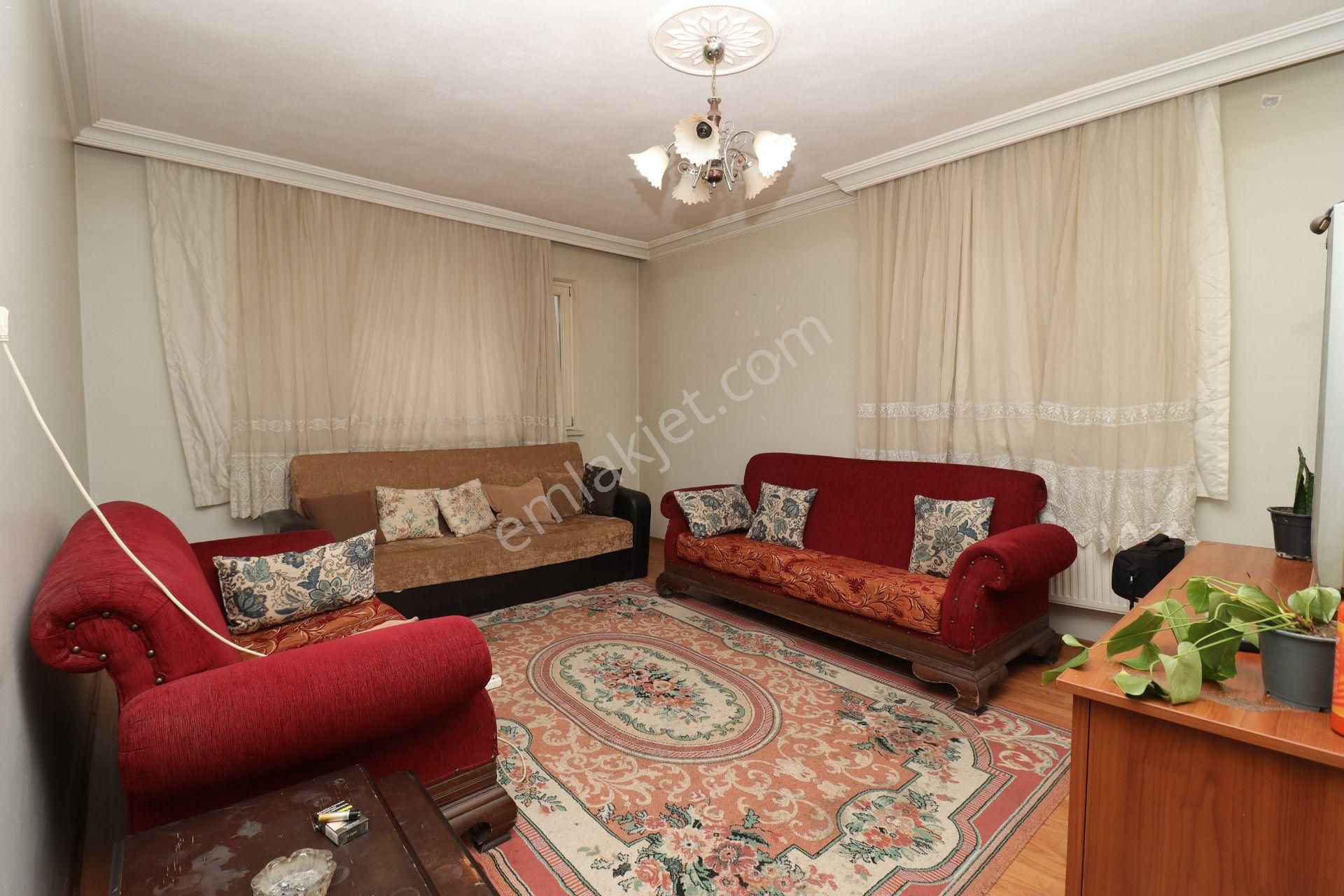 Akif'ten Elvankent Topçu'da 3+1 Trene Yakın Satılık Daire - Görsel 2