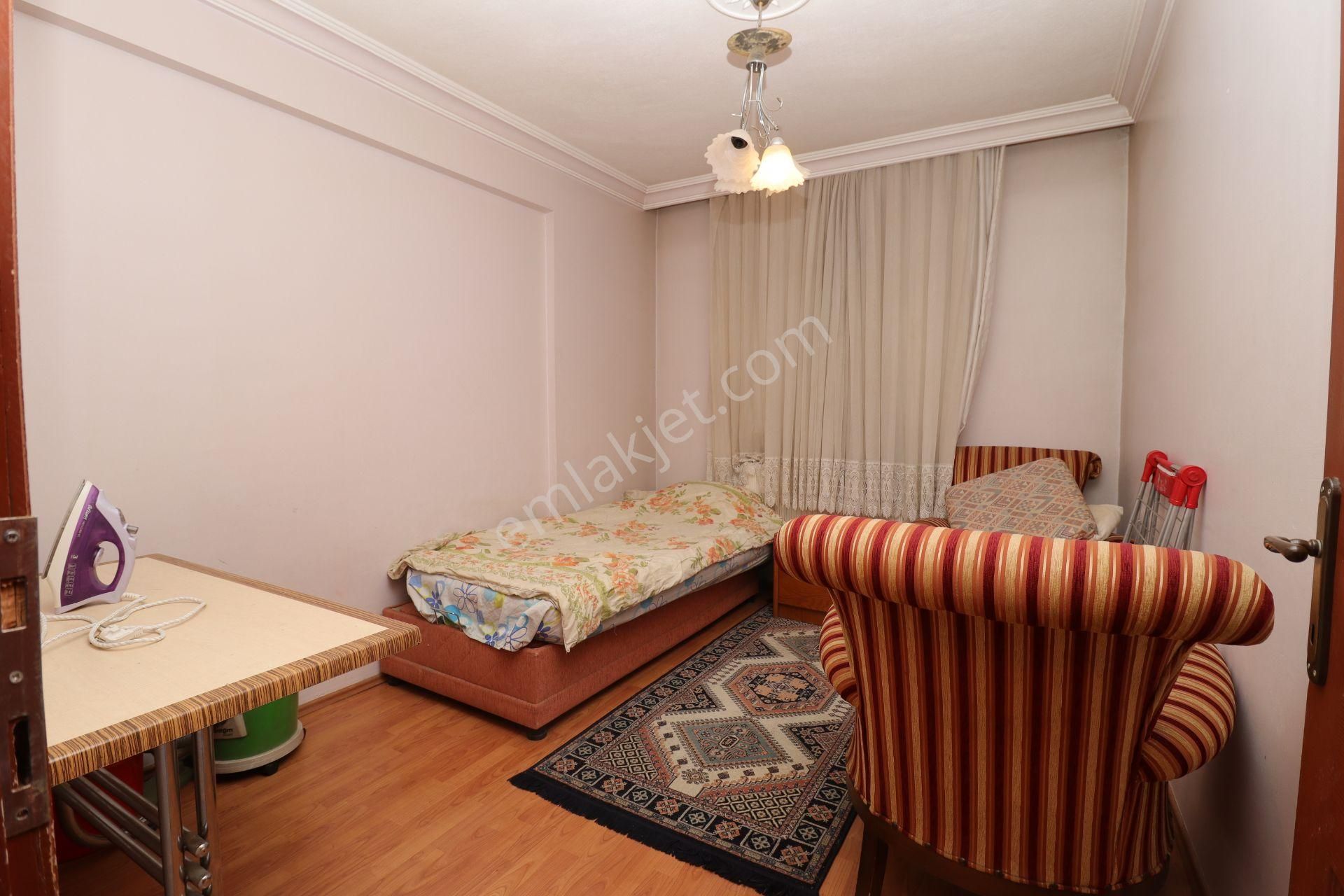 Akif'ten Elvankent Topçu'da 3+1 Trene Yakın Satılık Daire - Görsel 18