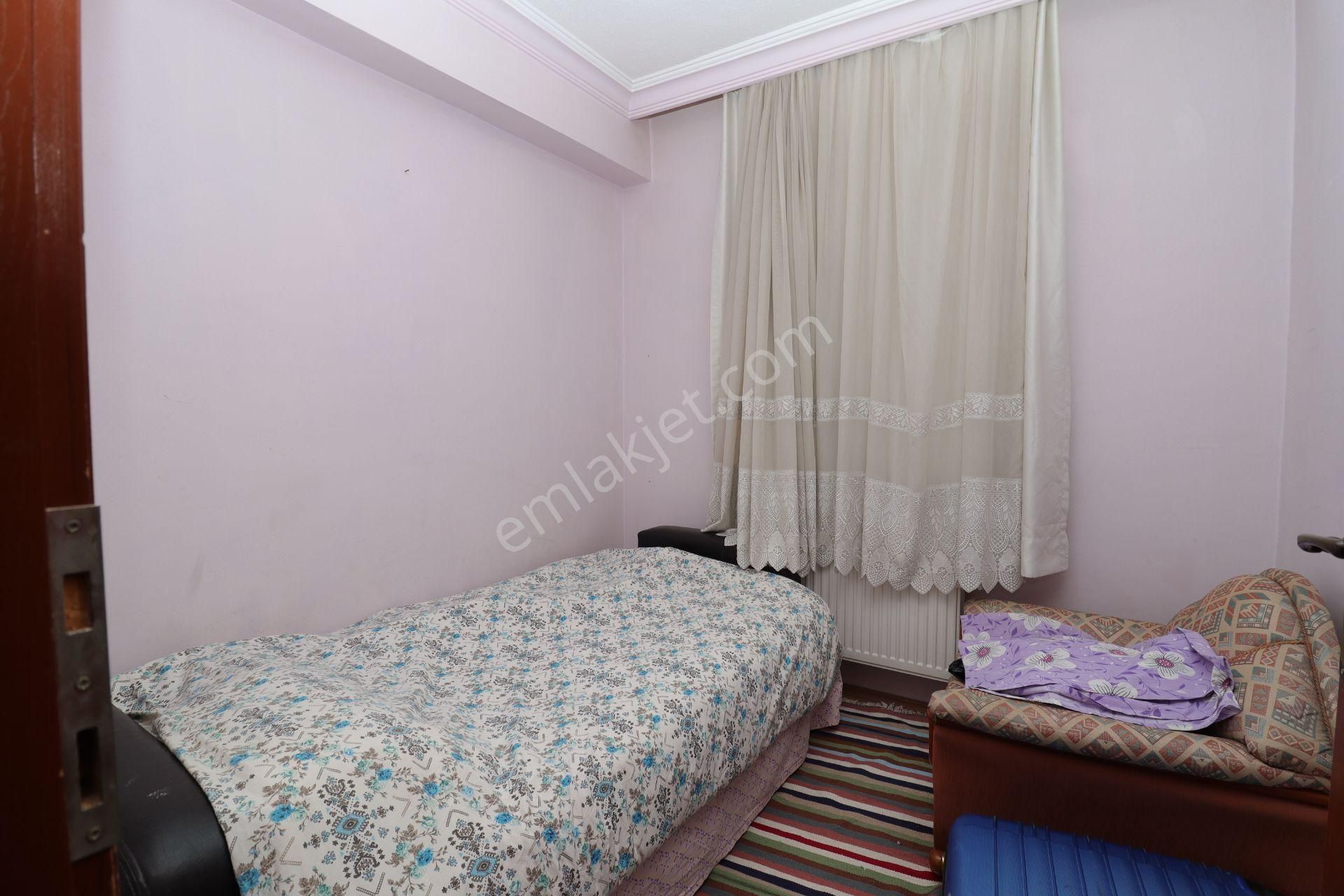 Akif'ten Elvankent Topçu'da 3+1 Trene Yakın Satılık Daire - Görsel 14