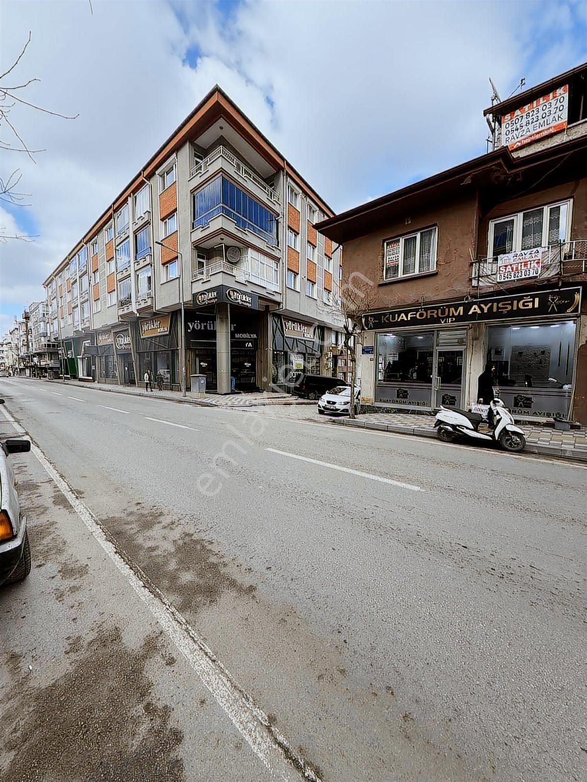 Mecidiye Ana Cade Üzeri Satılık İki Daire Teras Katlı - Görsel 8