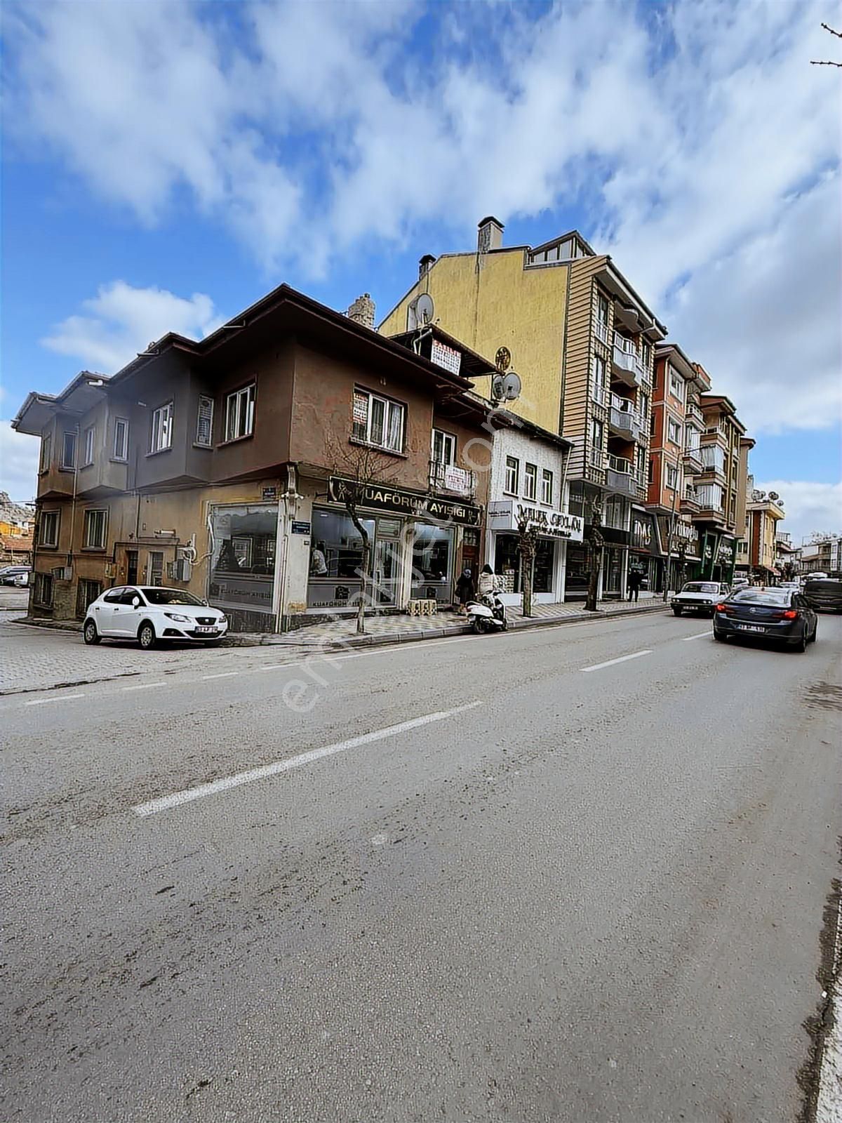 Mecidiye Ana Cade Üzeri Satılık İki Daire Teras Katlı - Görsel 35