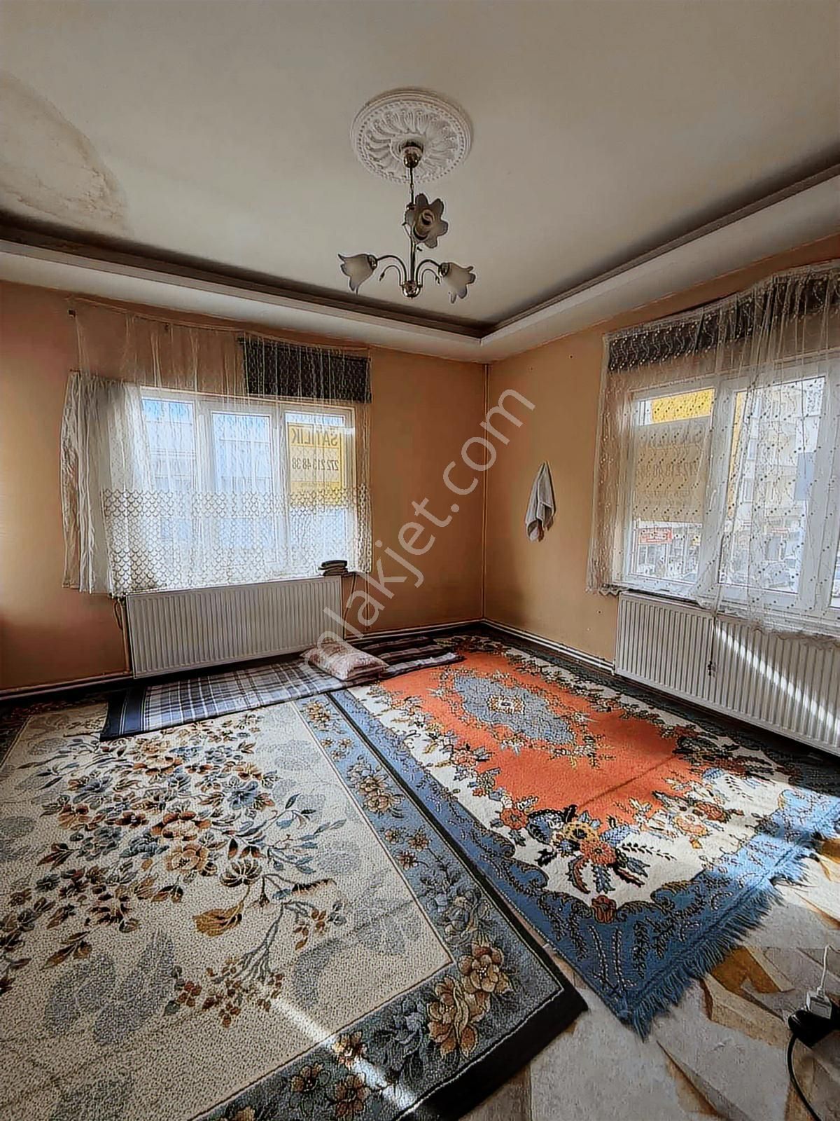 Mecidiye Ana Cade Üzeri Satılık İki Daire Teras Katlı - Görsel 31