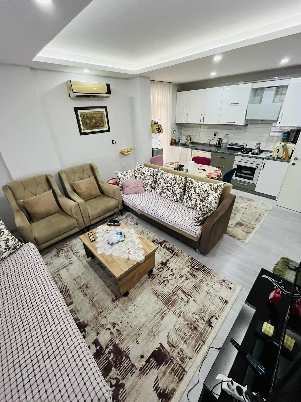 Çamlıbel Mahallesinde 2+1 Geniş Acil Satılık Daire