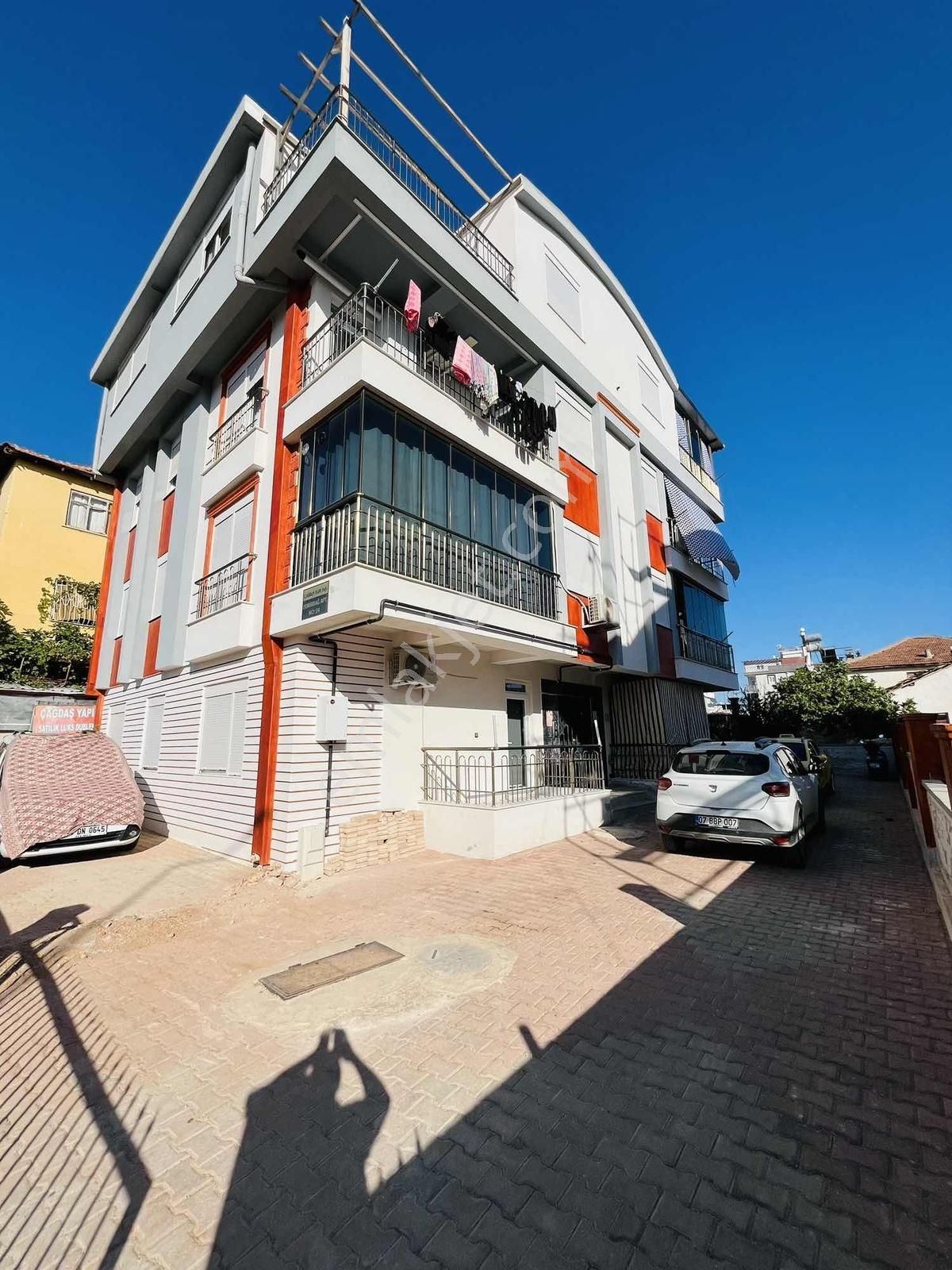 Çamlıbel Mahallesinde 2+1 Geniş Acil Satılık Daire - Görsel 12