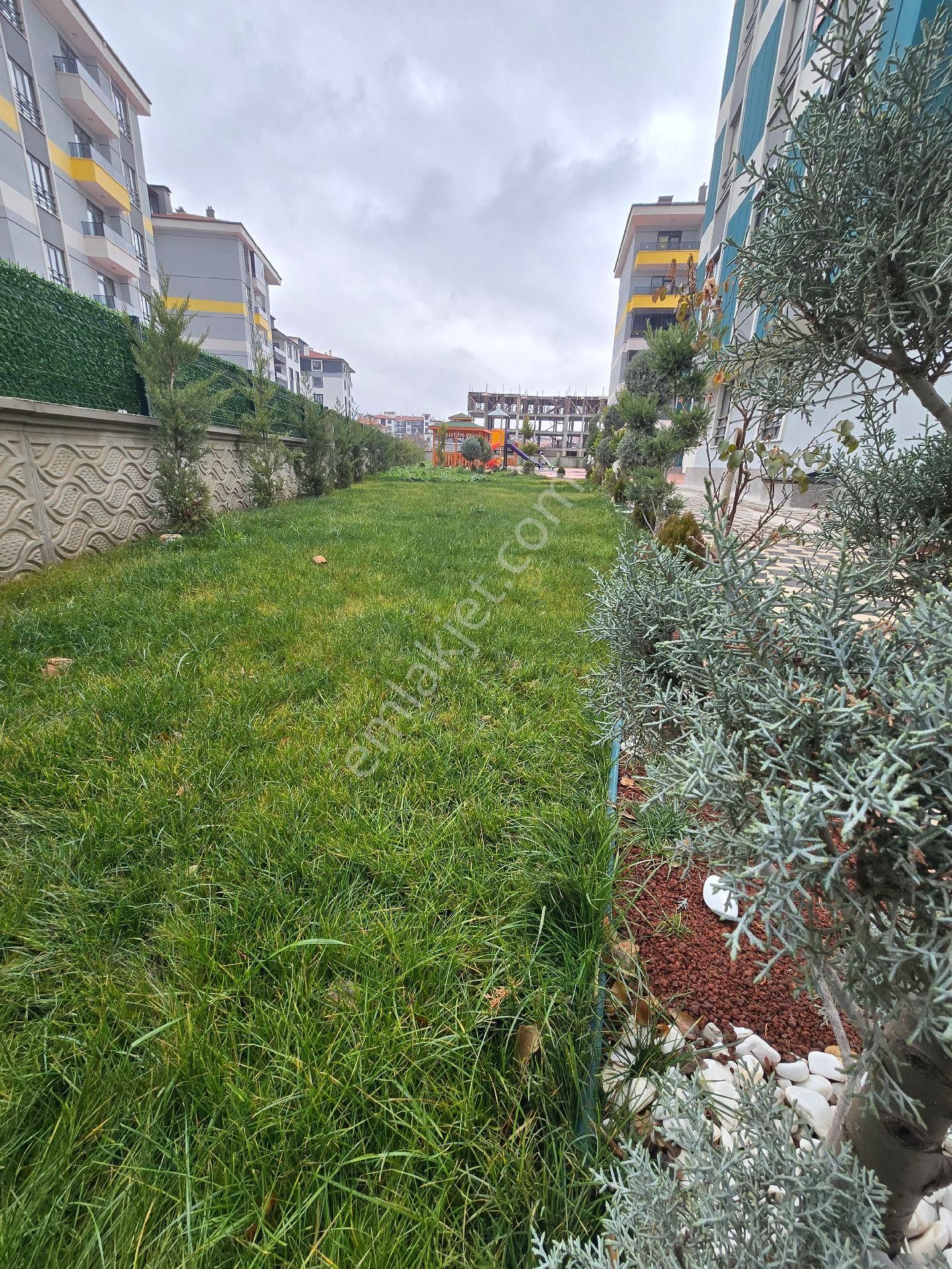 Büyük Kumköprü Cd Üzeri Site İçi Yüksek Giriş Kat Lüx 3+1 - Görsel 2