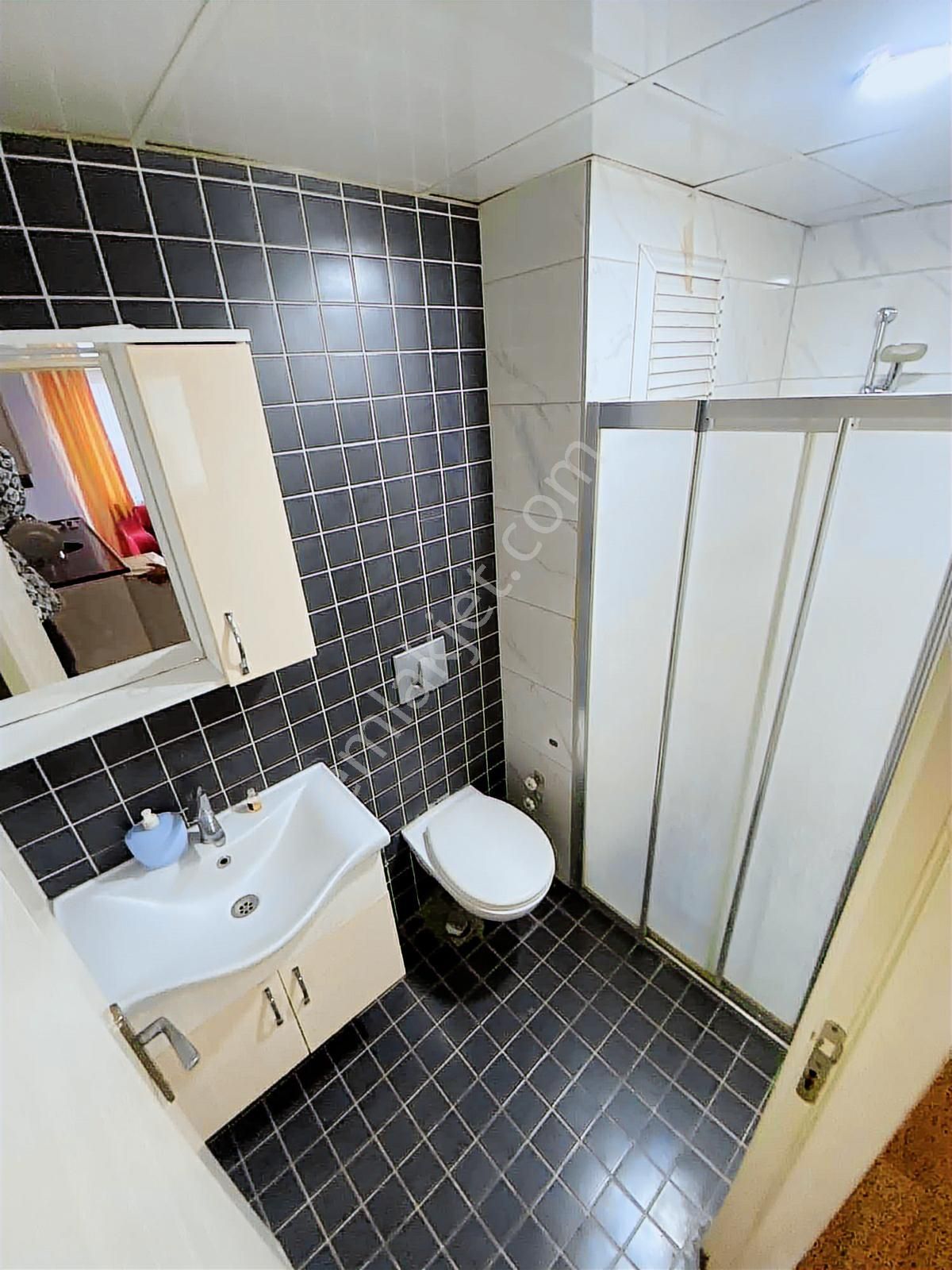 Şafak Mahallesinde Full Eşyalı 1+1 Eşyalı Kiralık Daireler - Görsel 18