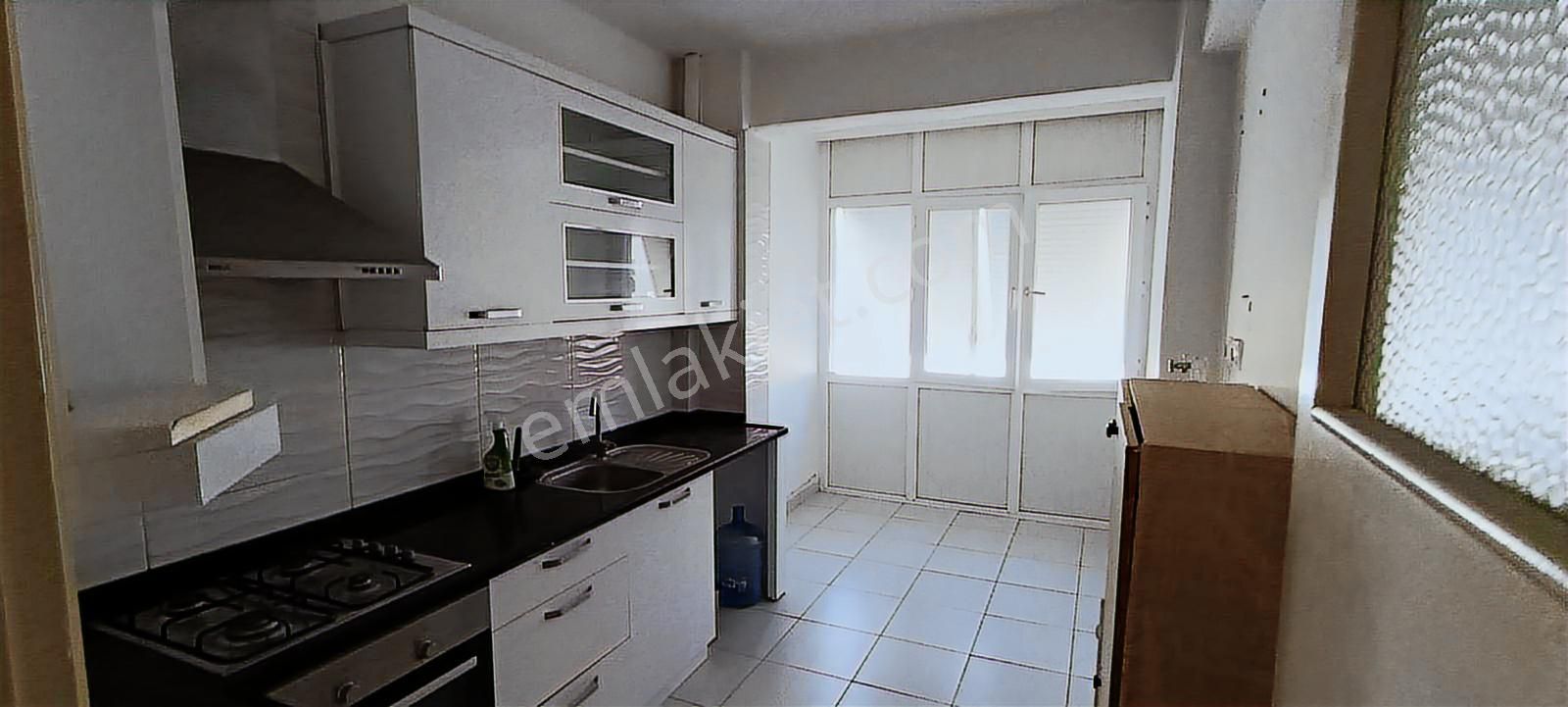 Merkezi Konumda 3+1 Ayrı Mutfak Kiralık Daire