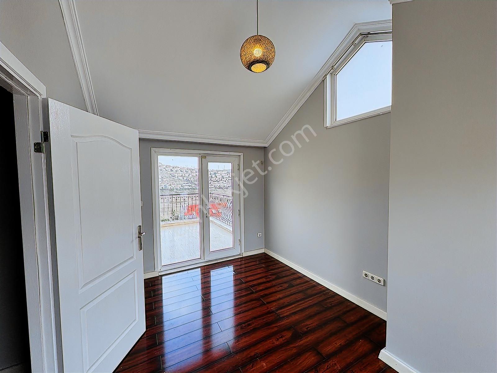 Başakşehir Bahçeşehir'de 5+2 Eşyasız Villa | Tekce - Görsel 13