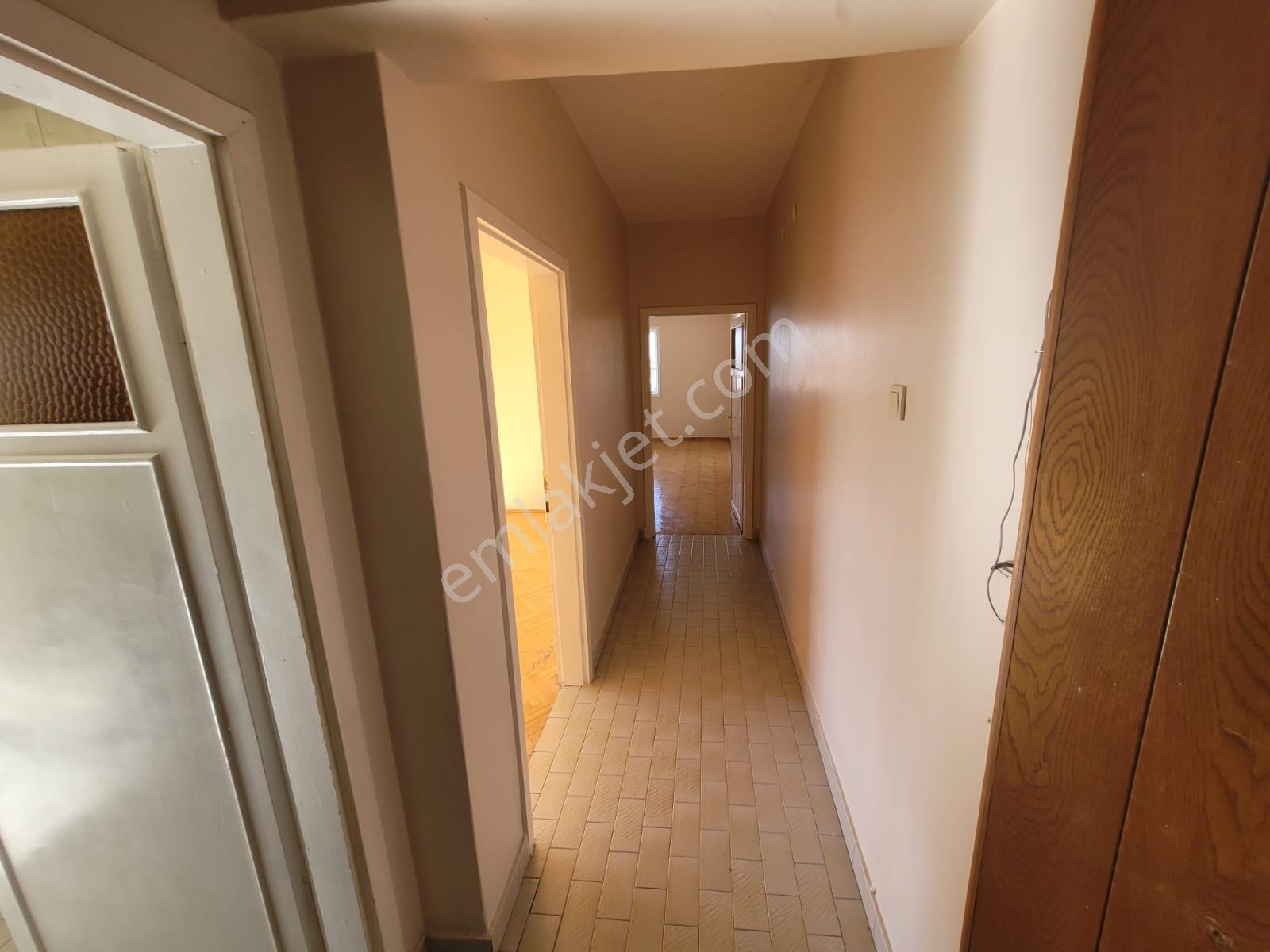 Gün Boyu Güneş İçinde ! Önü Açık, Geniş Odalı 4+1 Kiralık Daire - Görsel 17