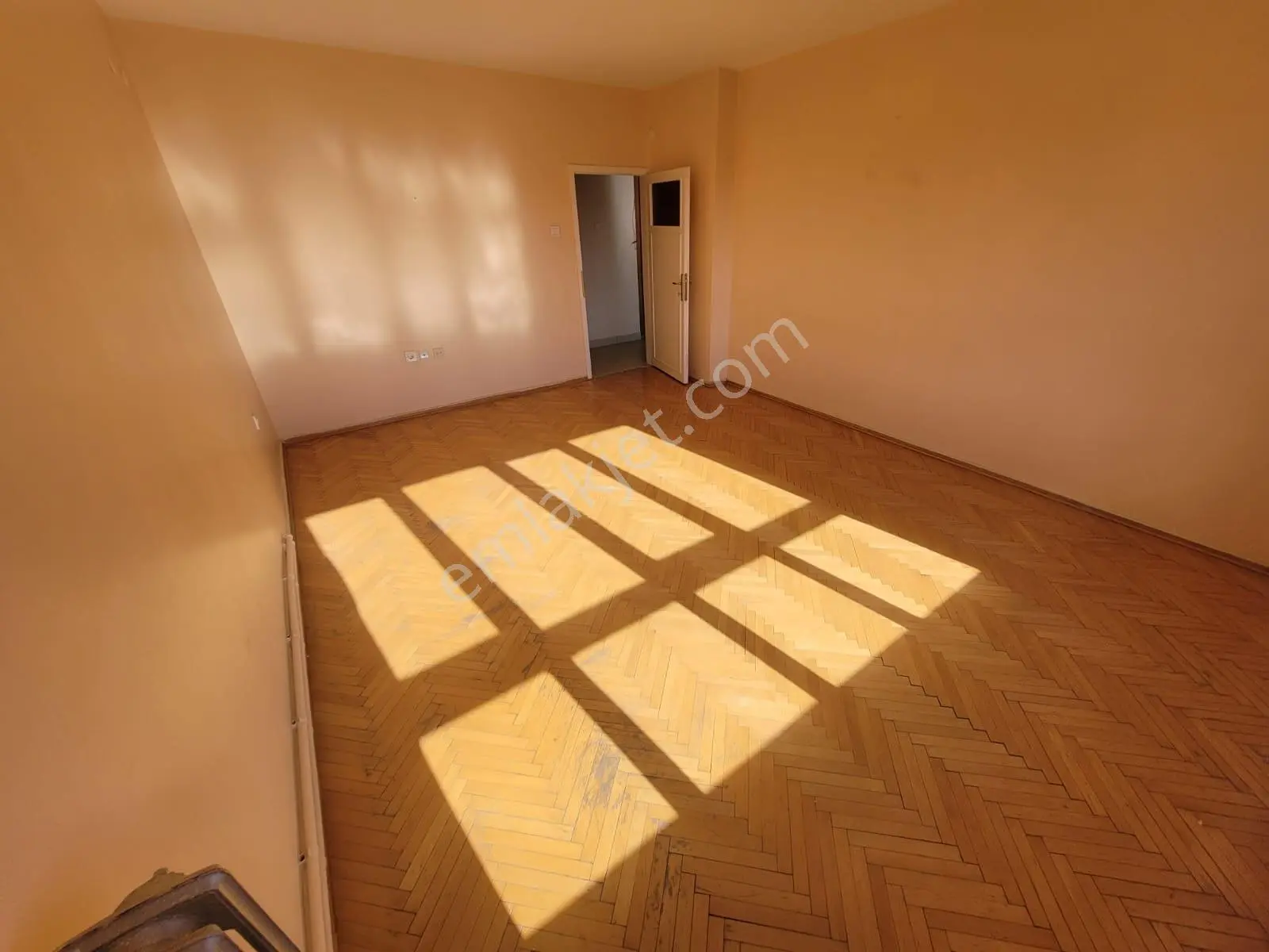 Gün Boyu Güneş İçinde ! Önü Açık, Geniş Odalı 4+1 Kiralık Daire - Görsel 5