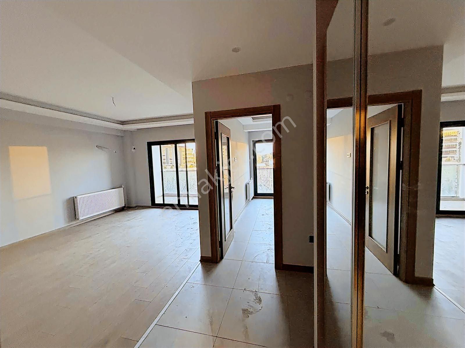 Uygan'dan Torbalı Mah. 105m² 2+1 Mia Koru Sitesinde Lüx Arakat - Görsel 16