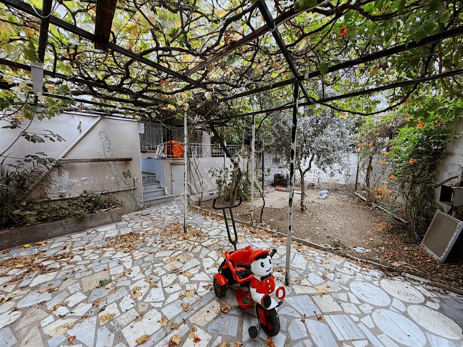 Bm Real Estate Yıldırım'da 3 Katlı Bahçeli Müstakil Ev - Görsel 5