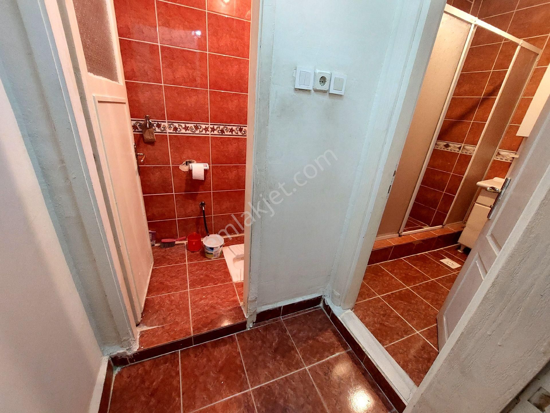 Gaziosmanpaşa Feyziçakmak Mahallesi Den Kiralık Daire Birinci Kat Balkonlu 2+1 110 - Görsel 17