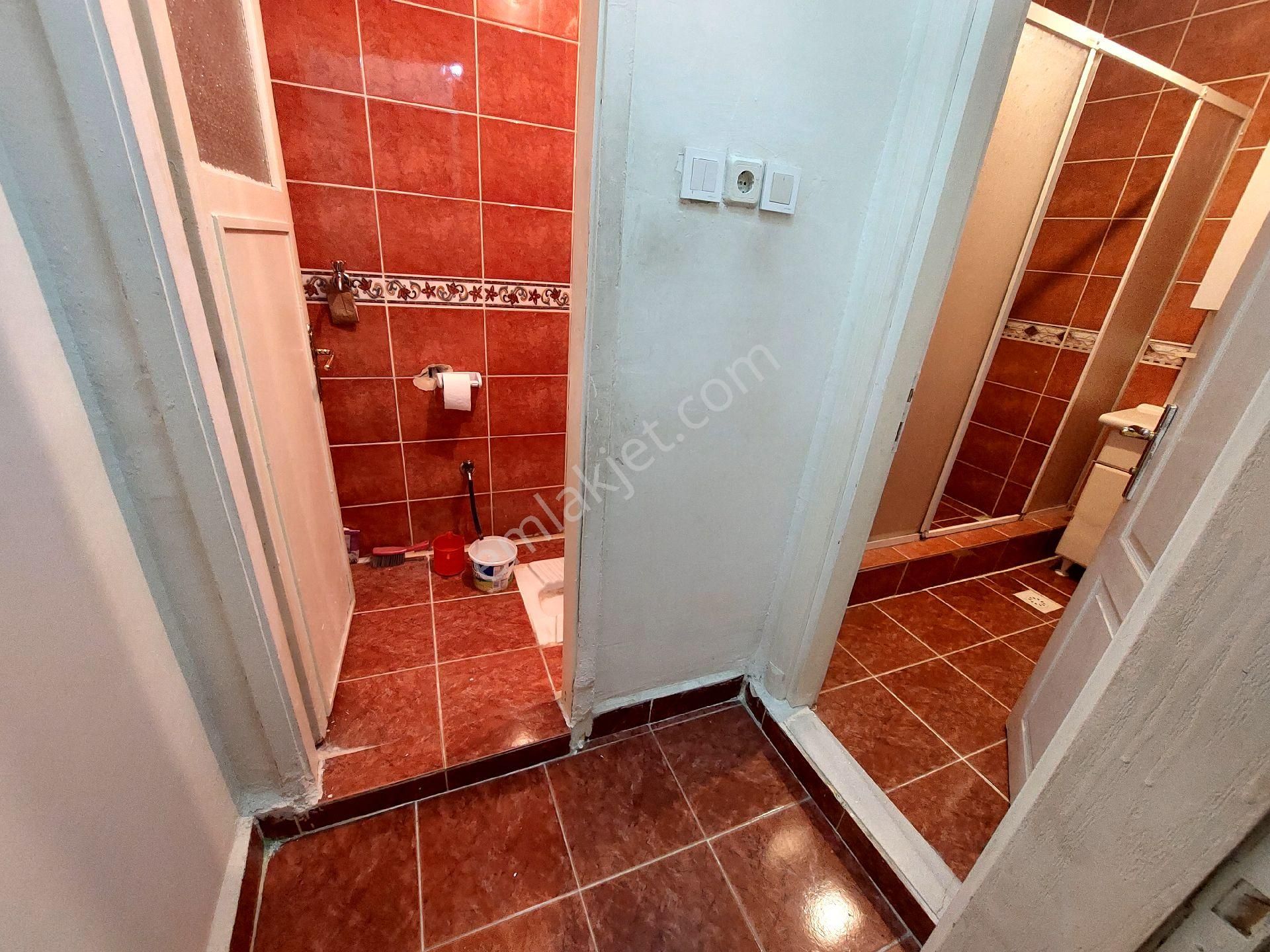 Gaziosmanpaşa Feyziçakmak Mahallesi Den Kiralık Daire Birinci Kat Balkonlu 2+1 110 - Görsel 16