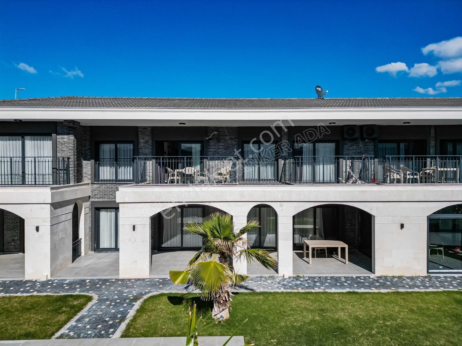 Kuşadası Kuştur Plajı ‘na Yürüme Mesafesinde 1+1 Şık Eşyalı Kiralık Daire - Görsel 11