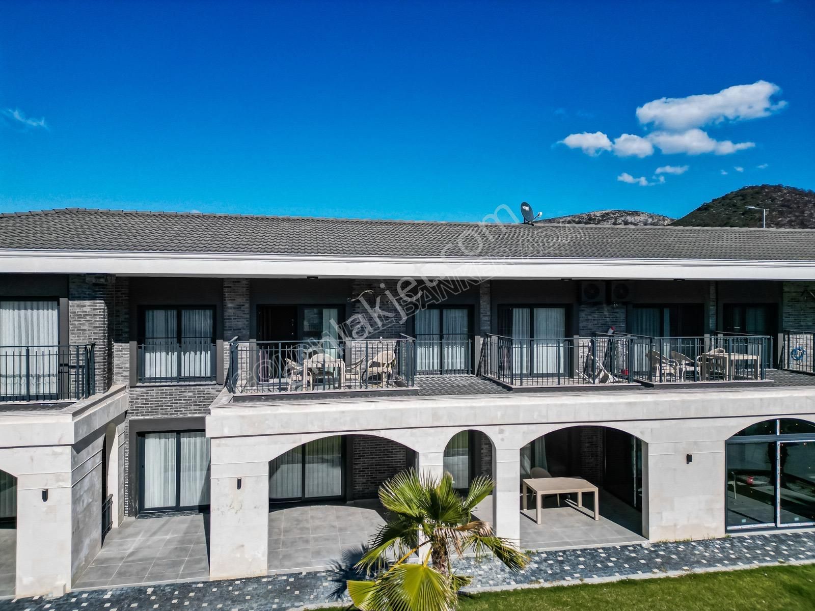 Kuşadası Kuştur Plajı ‘na Yürüme Mesafesinde 1+1 Şık Eşyalı Kiralık Daire - Görsel 9