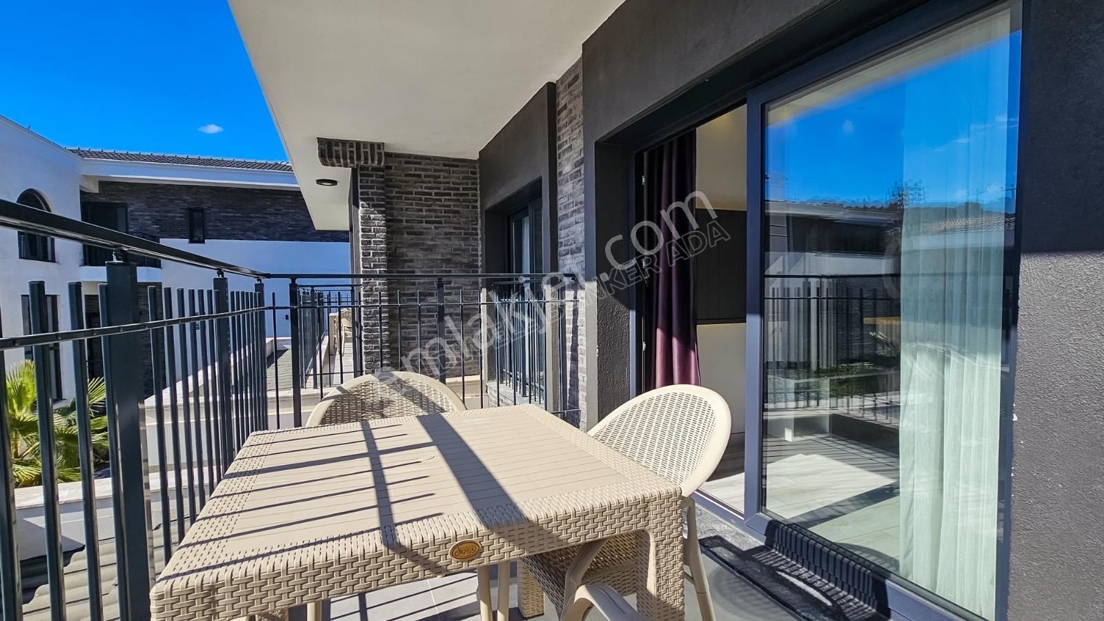 Kuşadası Kuştur Plajı ‘na Yürüme Mesafesinde 1+1 Şık Eşyalı Kiralık Daire - Görsel 17