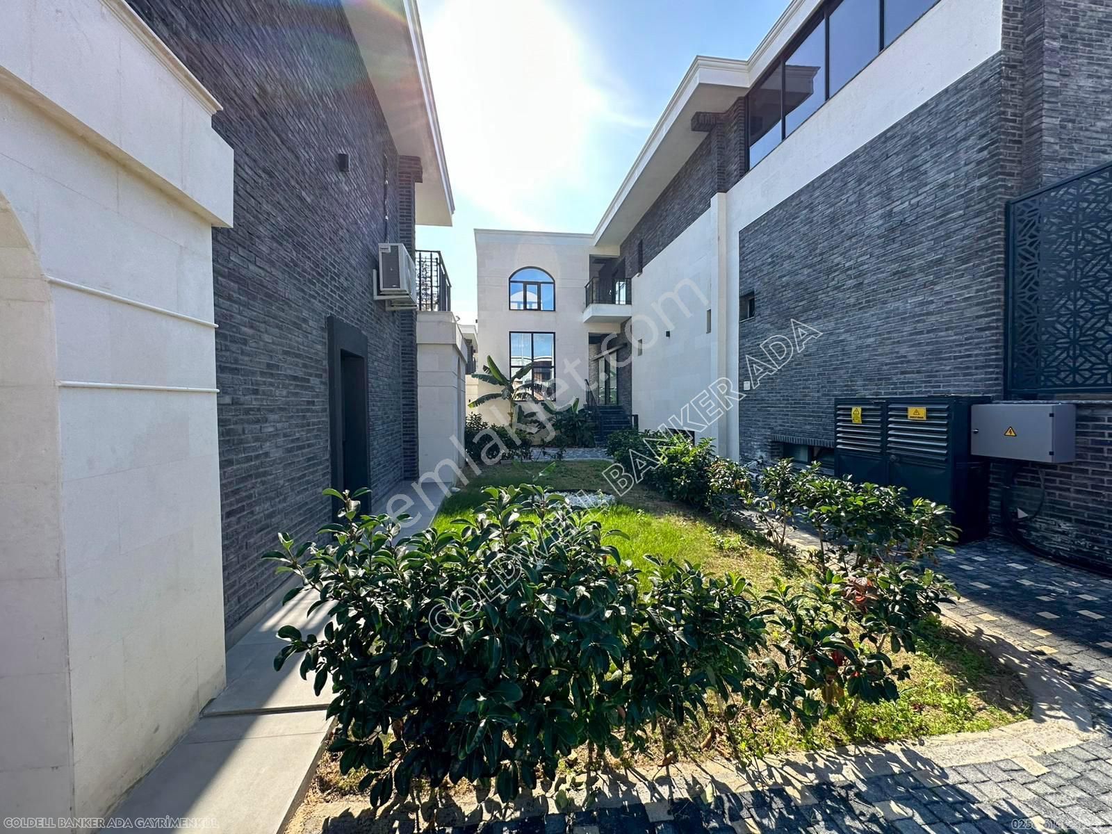 Kuşadası Kuştur Plajı ‘na Yürüme Mesafesinde 1+1 Şık Eşyalı Kiralık Daire - Görsel 8