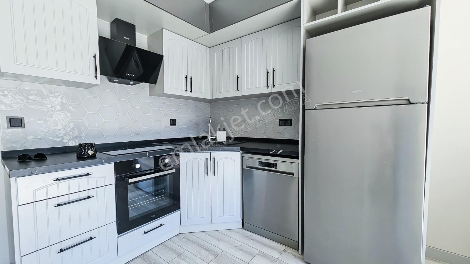 Kuşadası Kuştur Plajı ‘na Yürüme Mesafesinde 1+1 Şık Eşyalı Kiralık Daire - Görsel 25