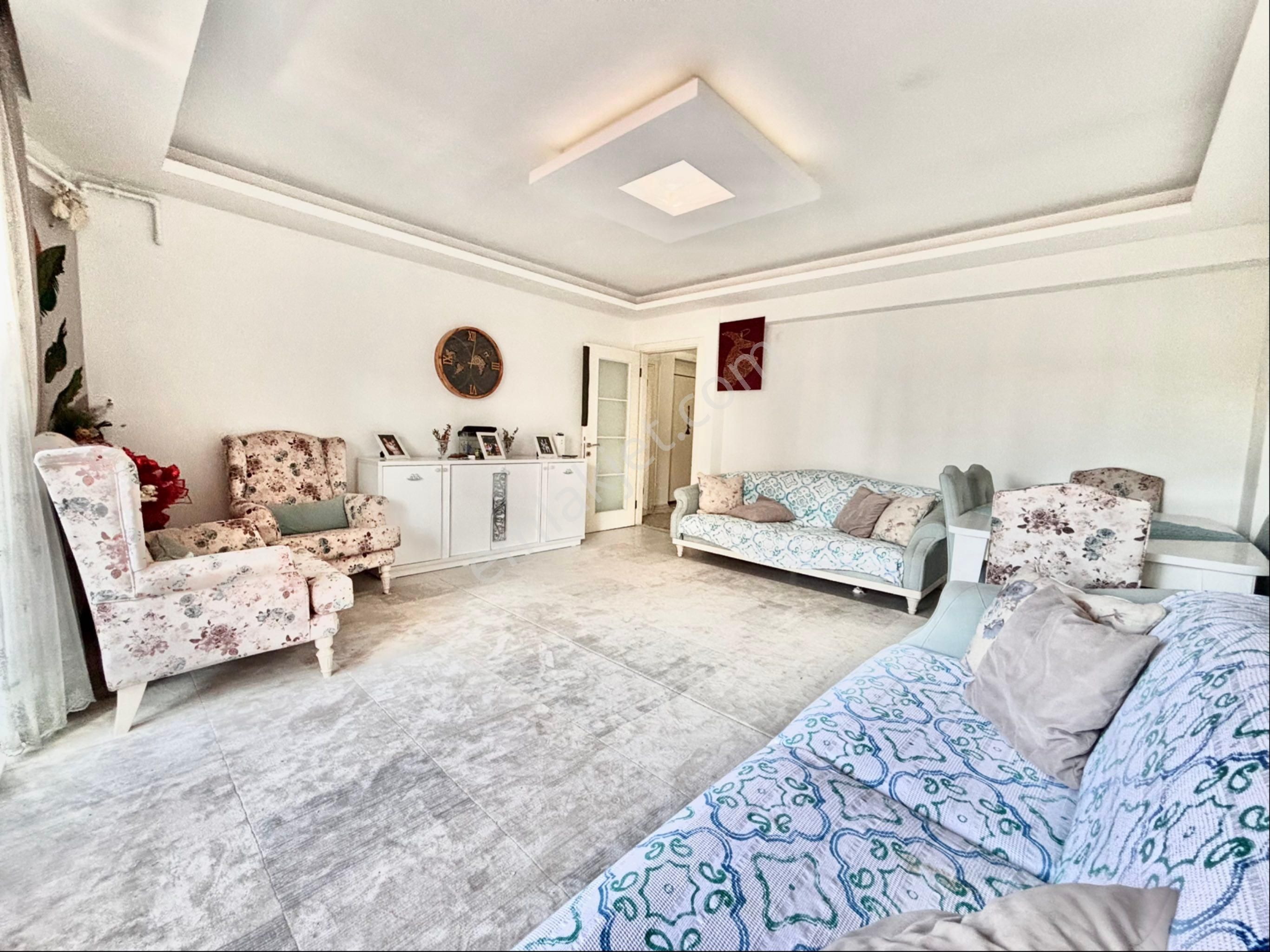 Kiracılı Dükkân + Dubleks | Komple Satılık Bina | Teras & Bahçeli - Görsel 4