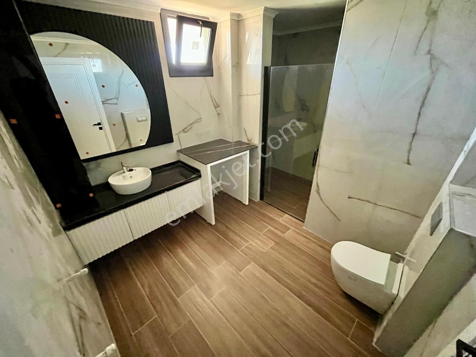 Gümüş'den Narlıda Geniş Bahçeli Ultra Lüks Sıfır 3+1 Müstakil Ev - Görsel 31