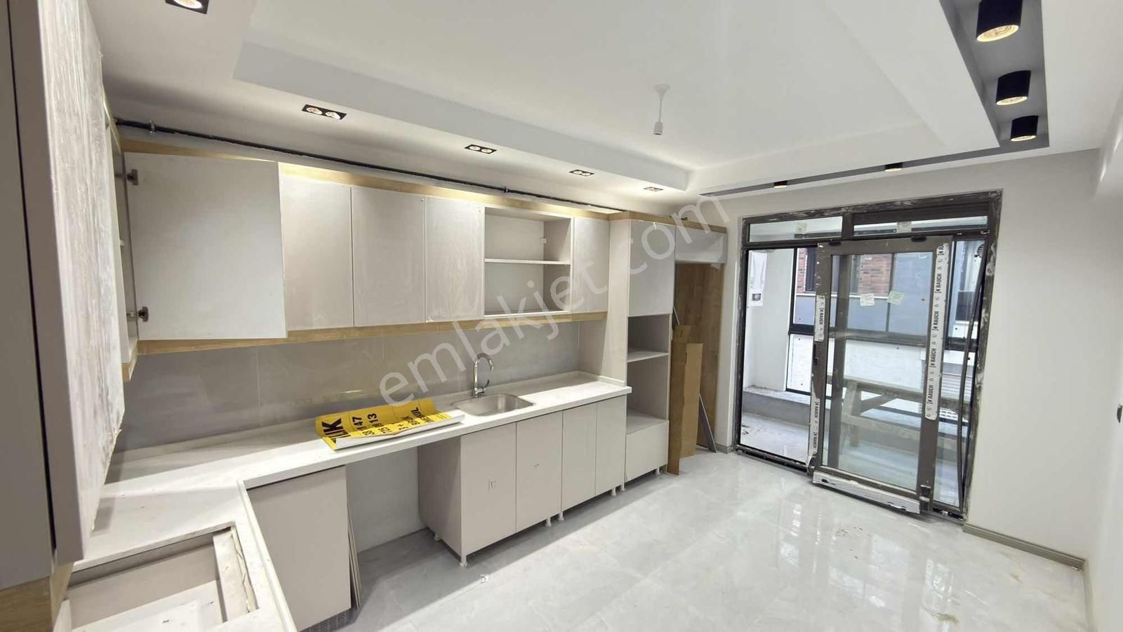 Batıkente Masrafsız! 137m2, Kombili Ve Ankastreli Satılık Daire" - Görsel 14