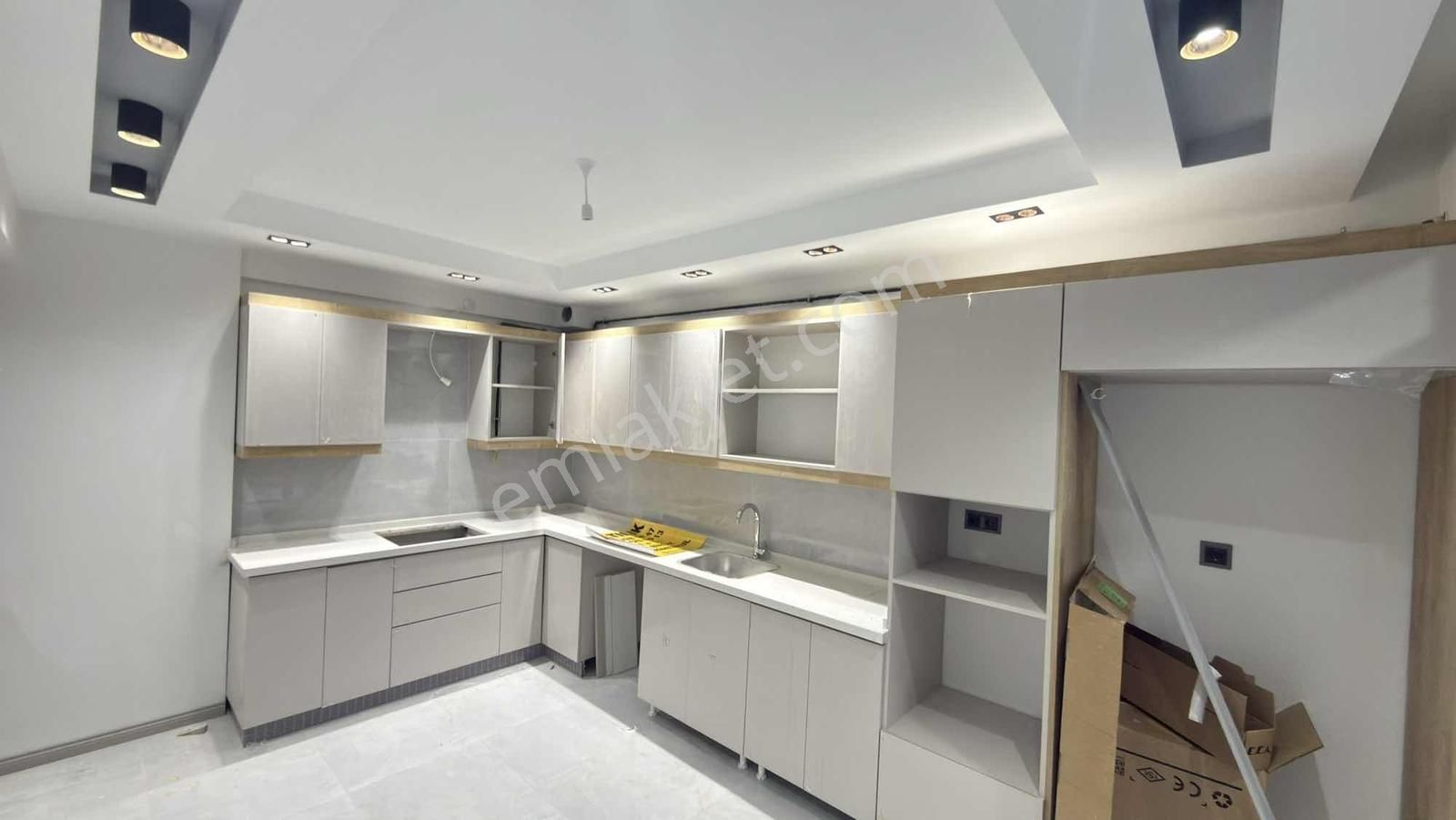 Batıkente Masrafsız! 137m2, Kombili Ve Ankastreli Satılık Daire" - Görsel 12