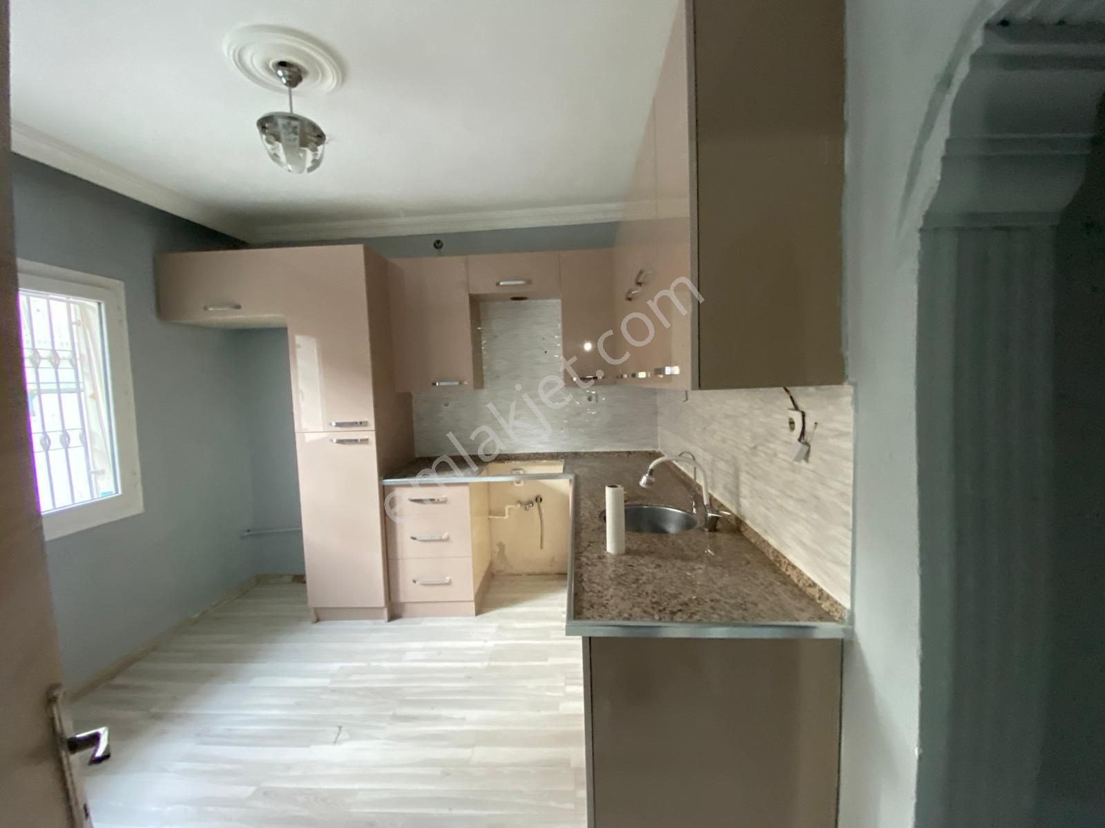 Buca Çamlık Mah.de 2+1 85m2 Ayrı Mutfak Yüksek Giriş Balkonlu Kiralık Daire - Görsel 12