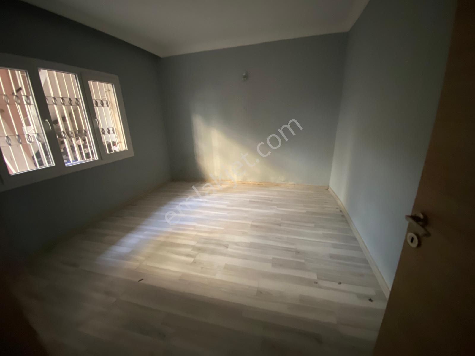Buca Çamlık Mah.de 2+1 85m2 Ayrı Mutfak Yüksek Giriş Balkonlu Kiralık Daire - Görsel 6