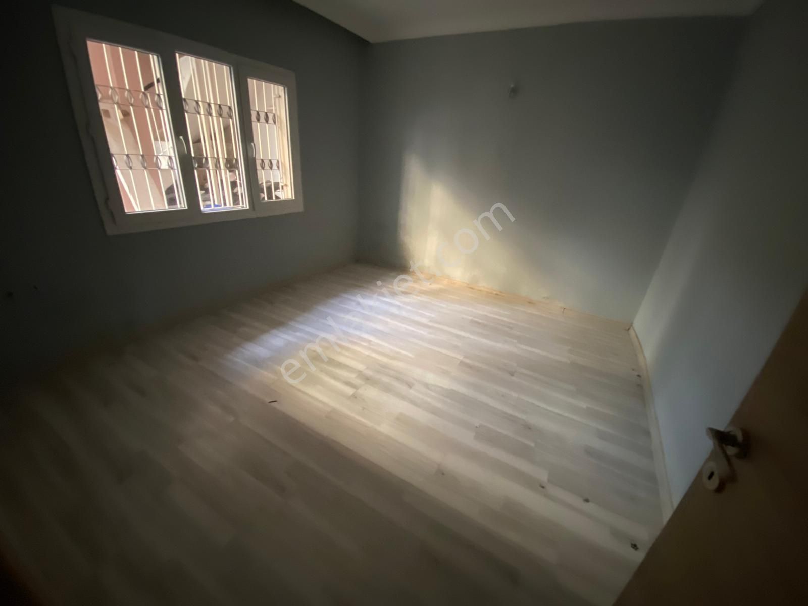 Buca Çamlık Mah.de 2+1 85m2 Ayrı Mutfak Yüksek Giriş Balkonlu Kiralık Daire - Görsel 5
