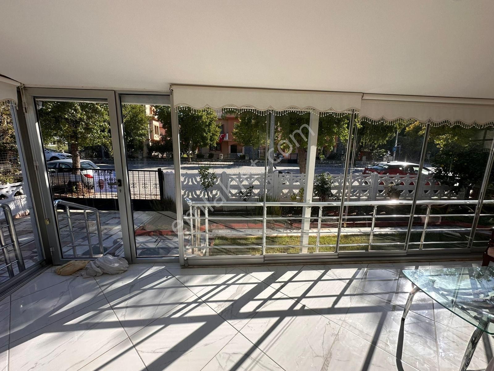 Stoptan Foça Ana Cadde Üzeri Ticari Vasıflı Satılık Villa - Görsel 34