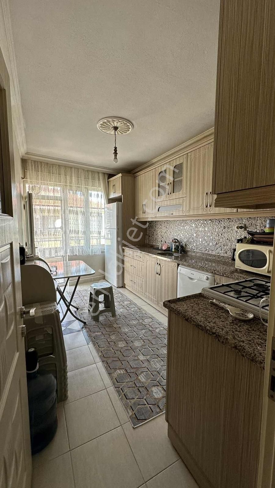 Yön Group'tan Çarşı Merkezde Ara Kat Satılık 3+1 Daire - Görsel 18