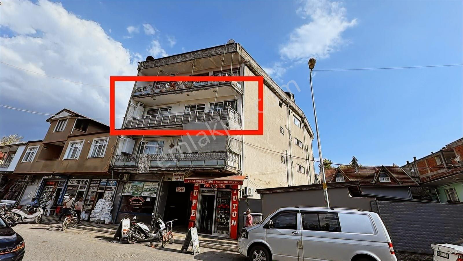 Yön Group'tan Çarşı Merkezde Ara Kat Satılık 3+1 Daire - Görsel 3