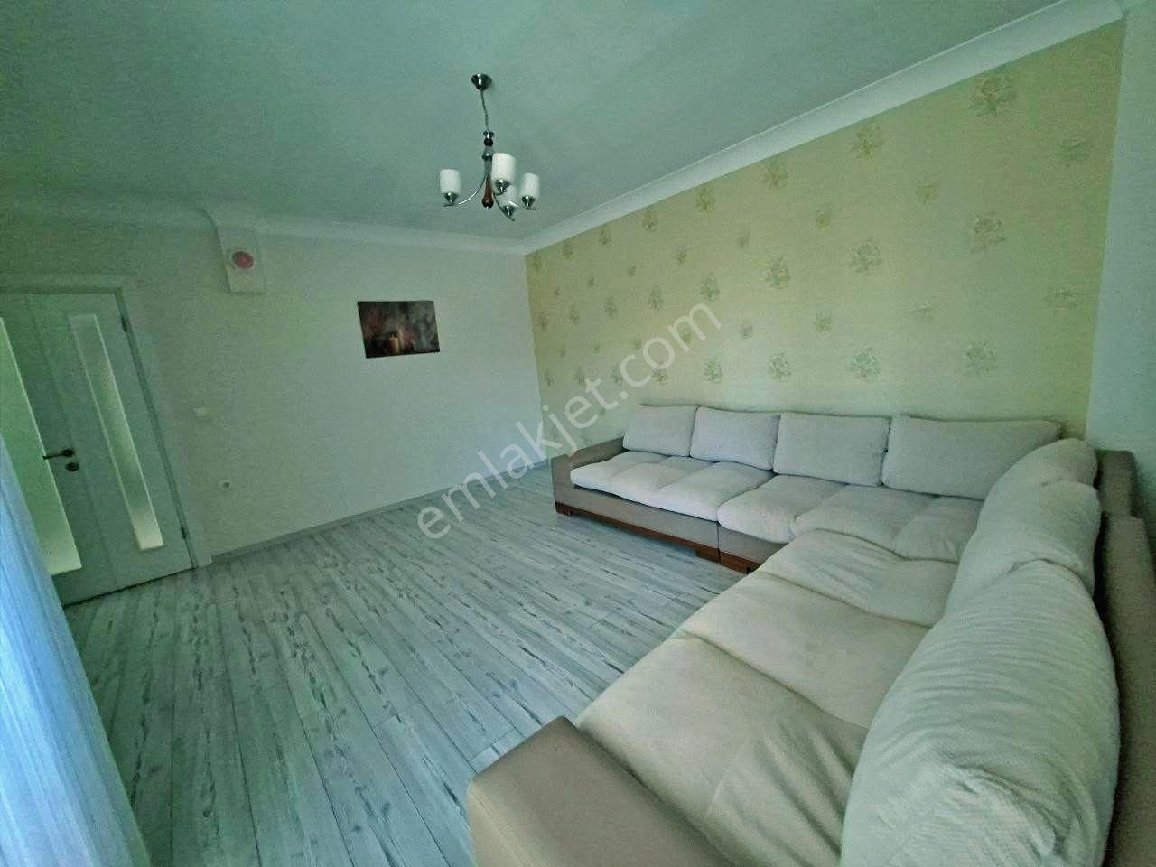 Uytundan Gürede Denize 250 Metre Site İçinde Eşyalı 2+1 Kiralık - Görsel 12