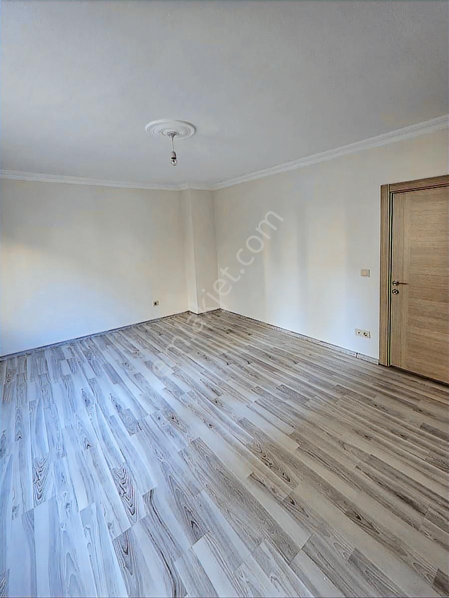 Alemdağda Büyük Ferah 2+2 Dubleks - Görsel 12