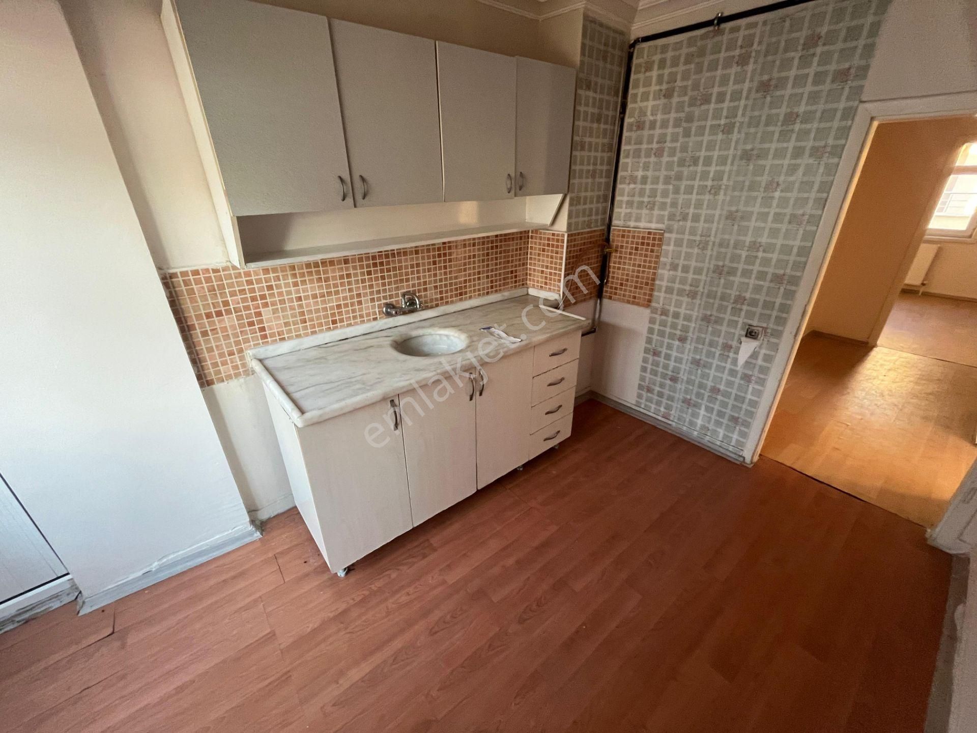 Mç Emlak'tan Akşemsettin Mahallesin'de 2+1 Satılık Daire - Görsel 3