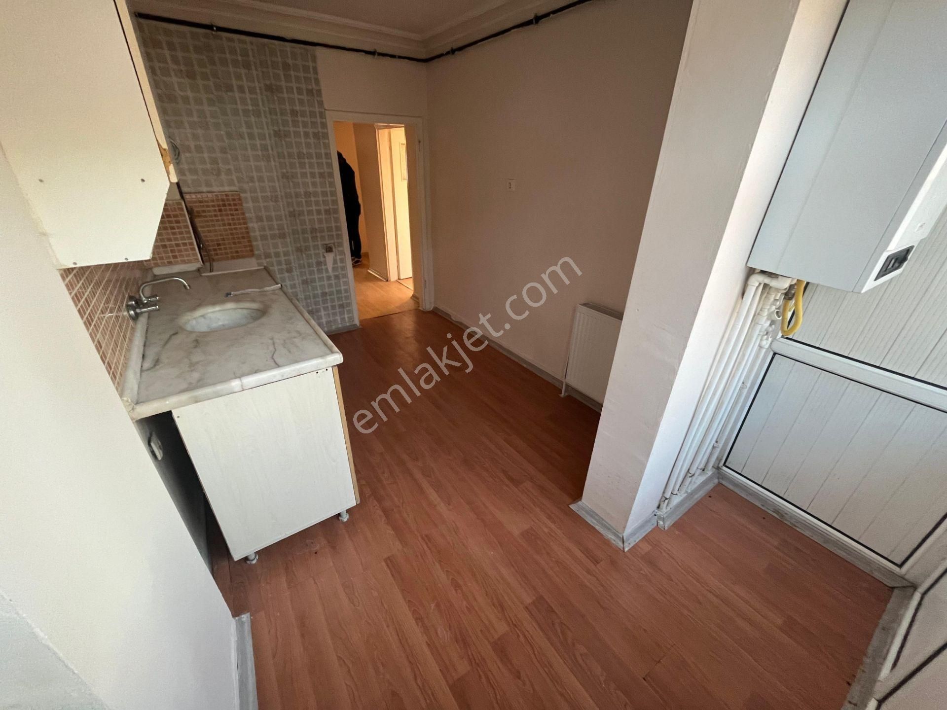 Mç Emlak'tan Akşemsettin Mahallesin'de 2+1 Satılık Daire - Görsel 2